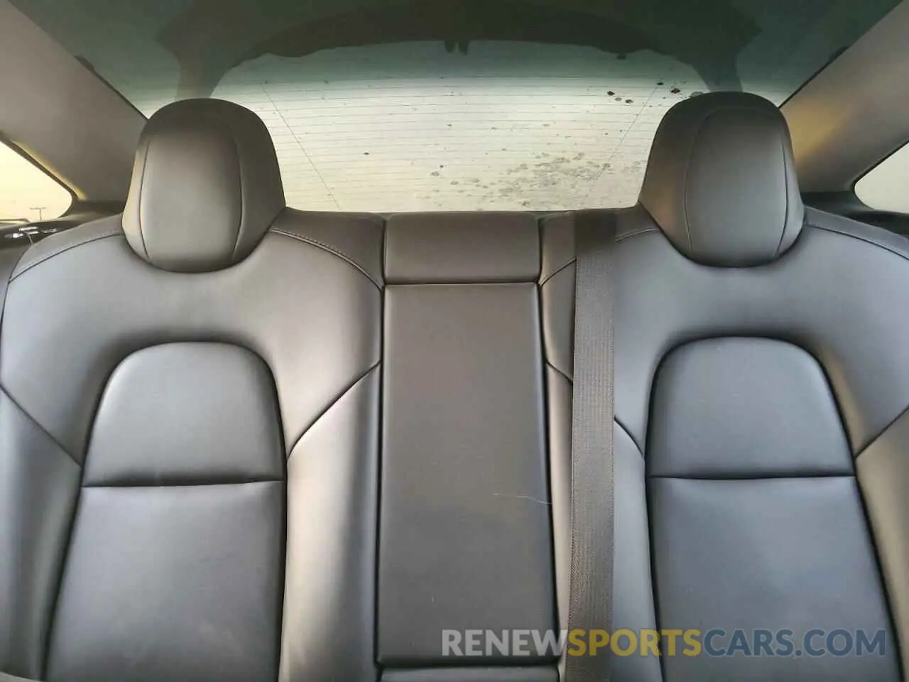 10 Photograph of a damaged car 5YJ3E1EA2MF940376 TESLA MODEL 3 2021