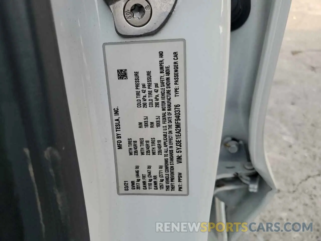 15 Photograph of a damaged car 5YJ3E1EA2MF940376 TESLA MODEL 3 2021