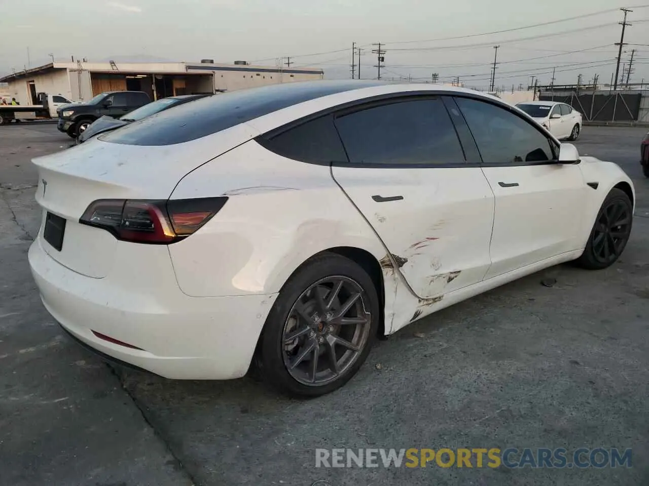 3 Photograph of a damaged car 5YJ3E1EA2MF940376 TESLA MODEL 3 2021