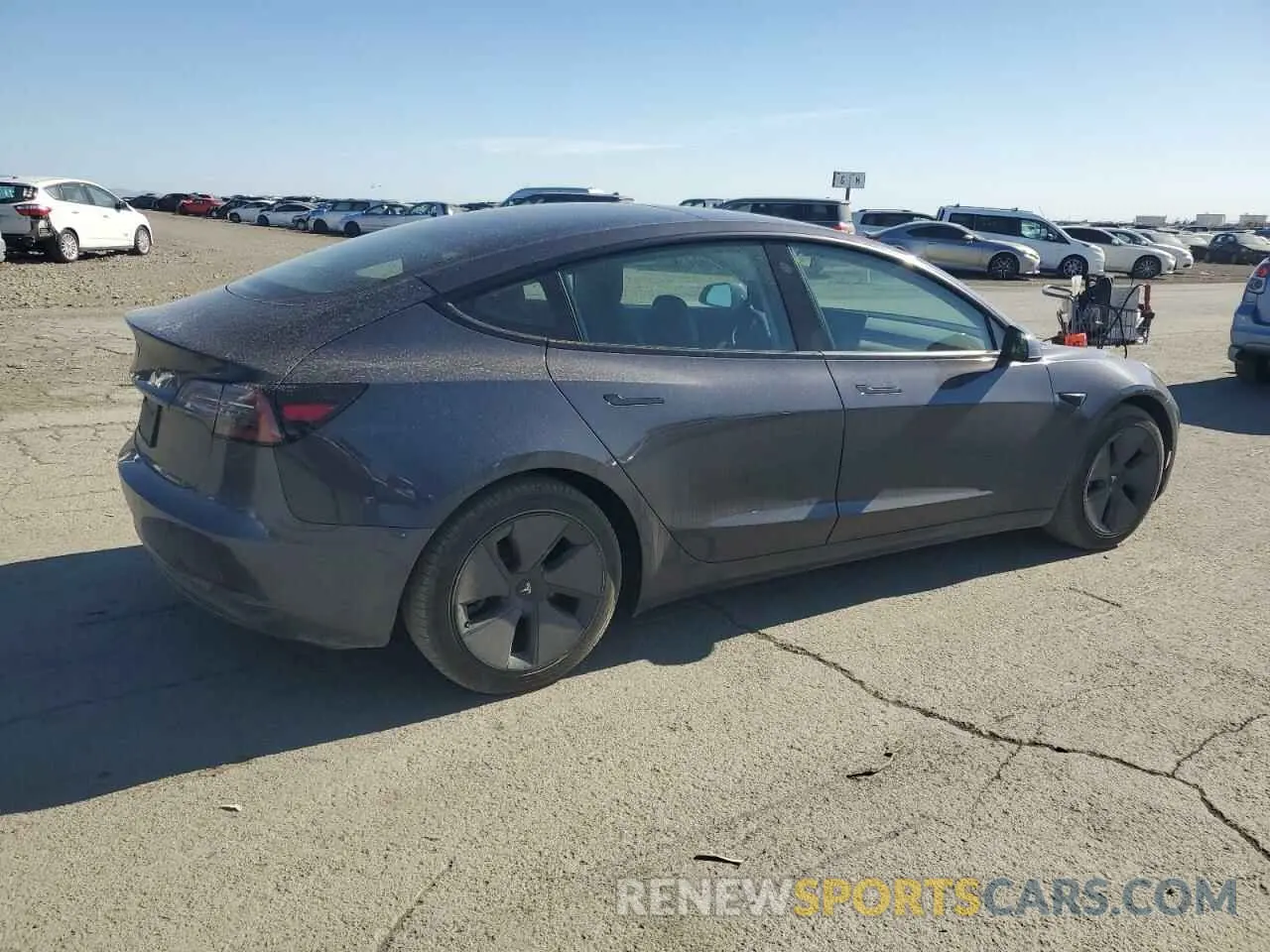 3 Photograph of a damaged car 5YJ3E1EA2MF942712 TESLA MODEL 3 2021