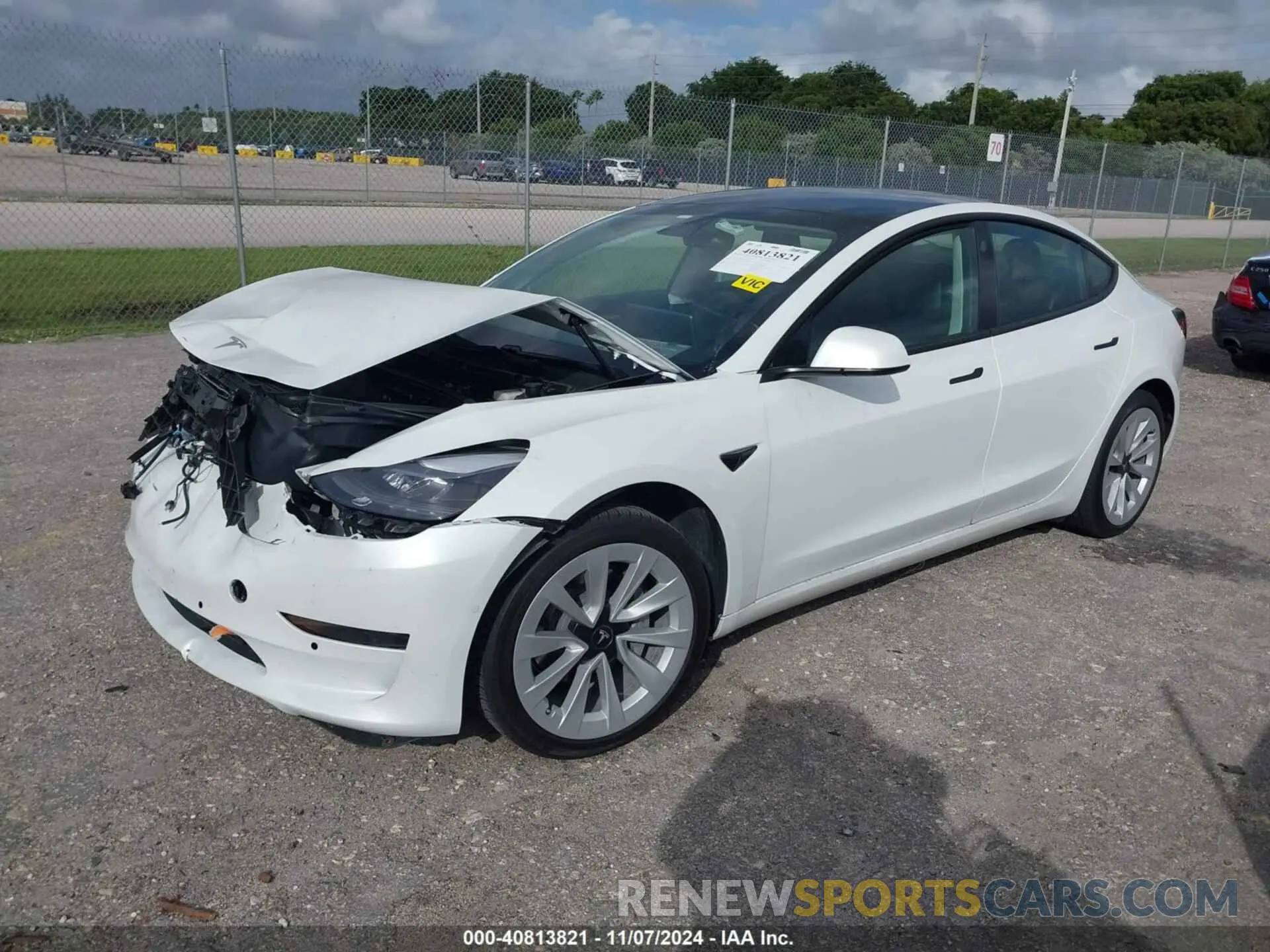 2 Photograph of a damaged car 5YJ3E1EA2MF990842 TESLA MODEL 3 2021