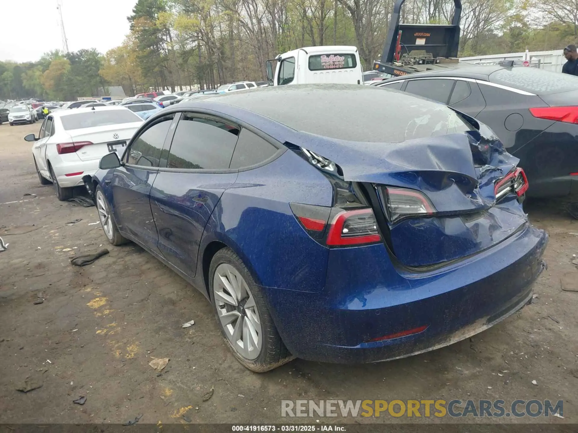 3 Photograph of a damaged car 5YJ3E1EA3MF018246 TESLA MODEL 3 2021