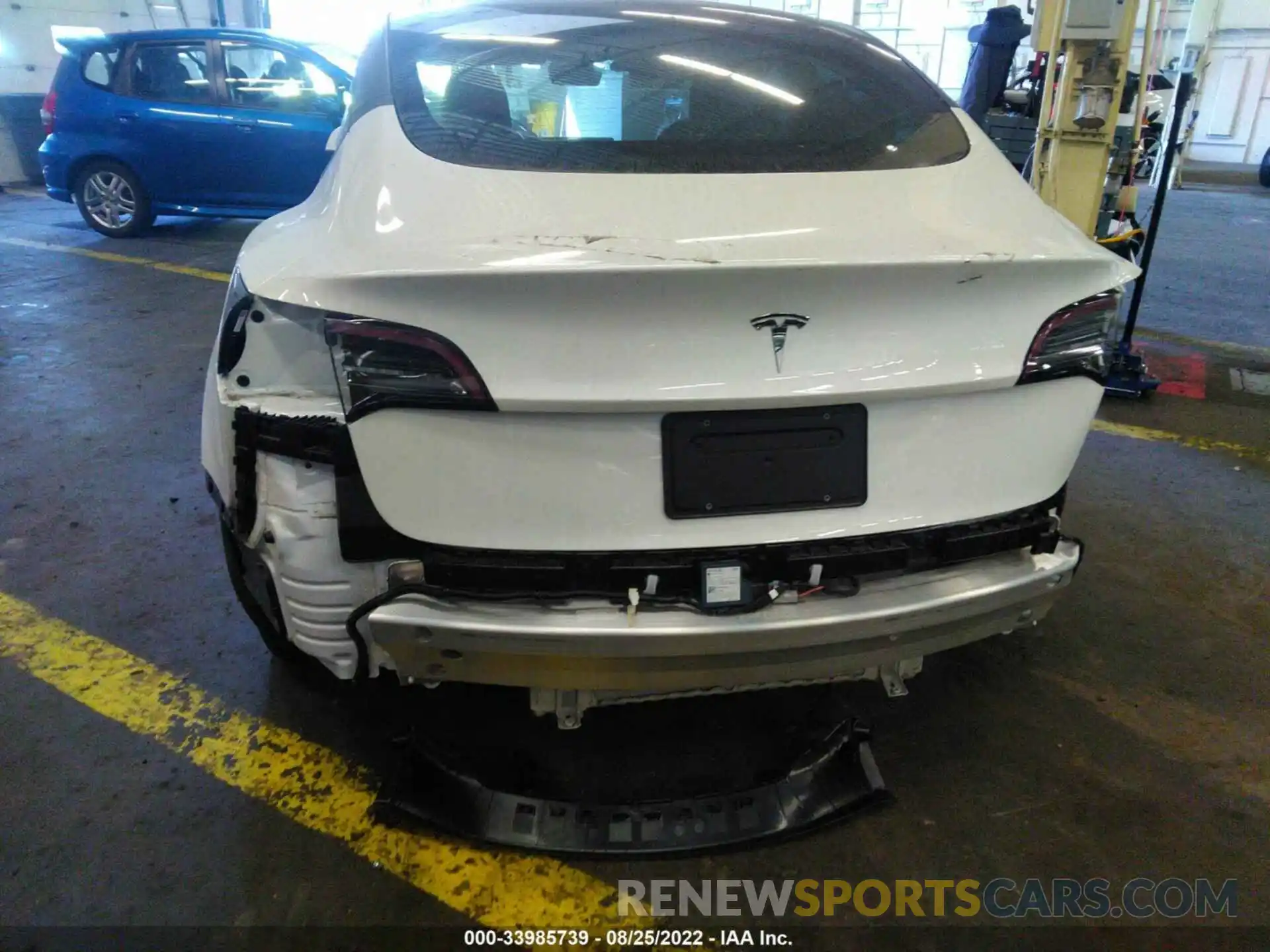 6 Photograph of a damaged car 5YJ3E1EA3MF030090 TESLA MODEL 3 2021