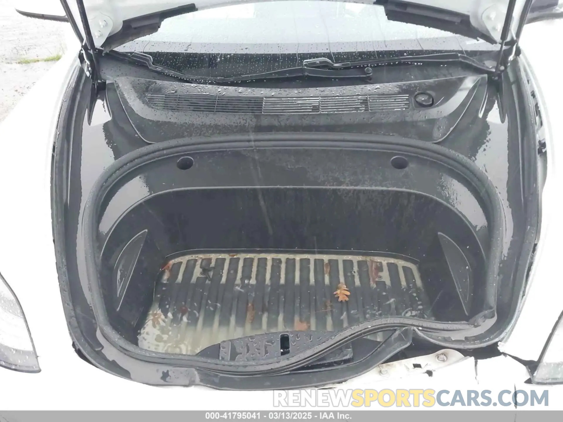 10 Photograph of a damaged car 5YJ3E1EA3MF032180 TESLA MODEL 3 2021