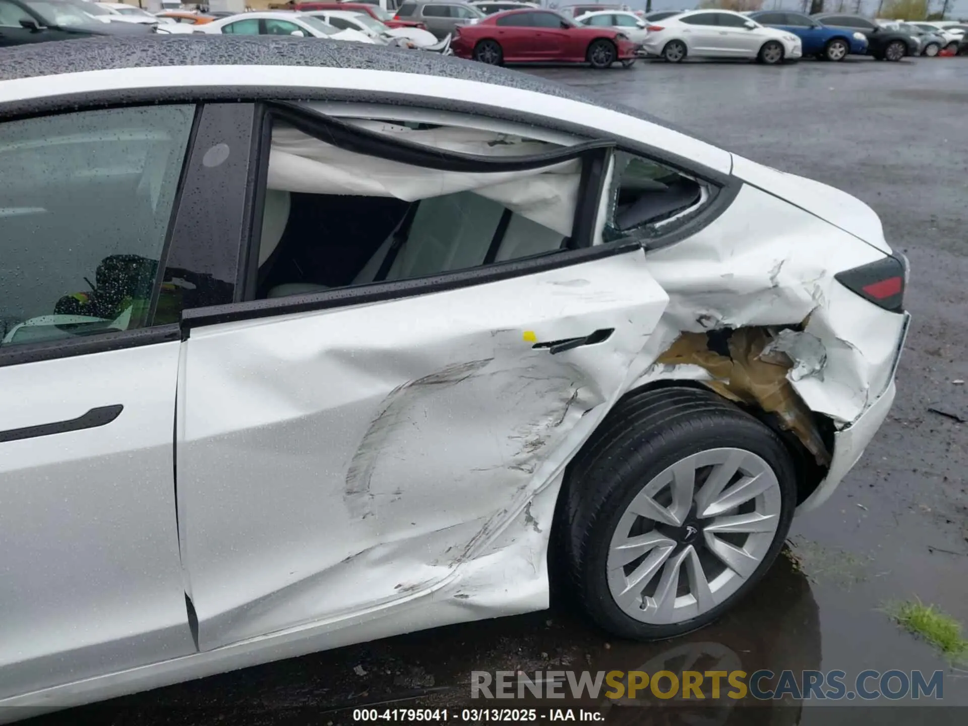 6 Photograph of a damaged car 5YJ3E1EA3MF032180 TESLA MODEL 3 2021