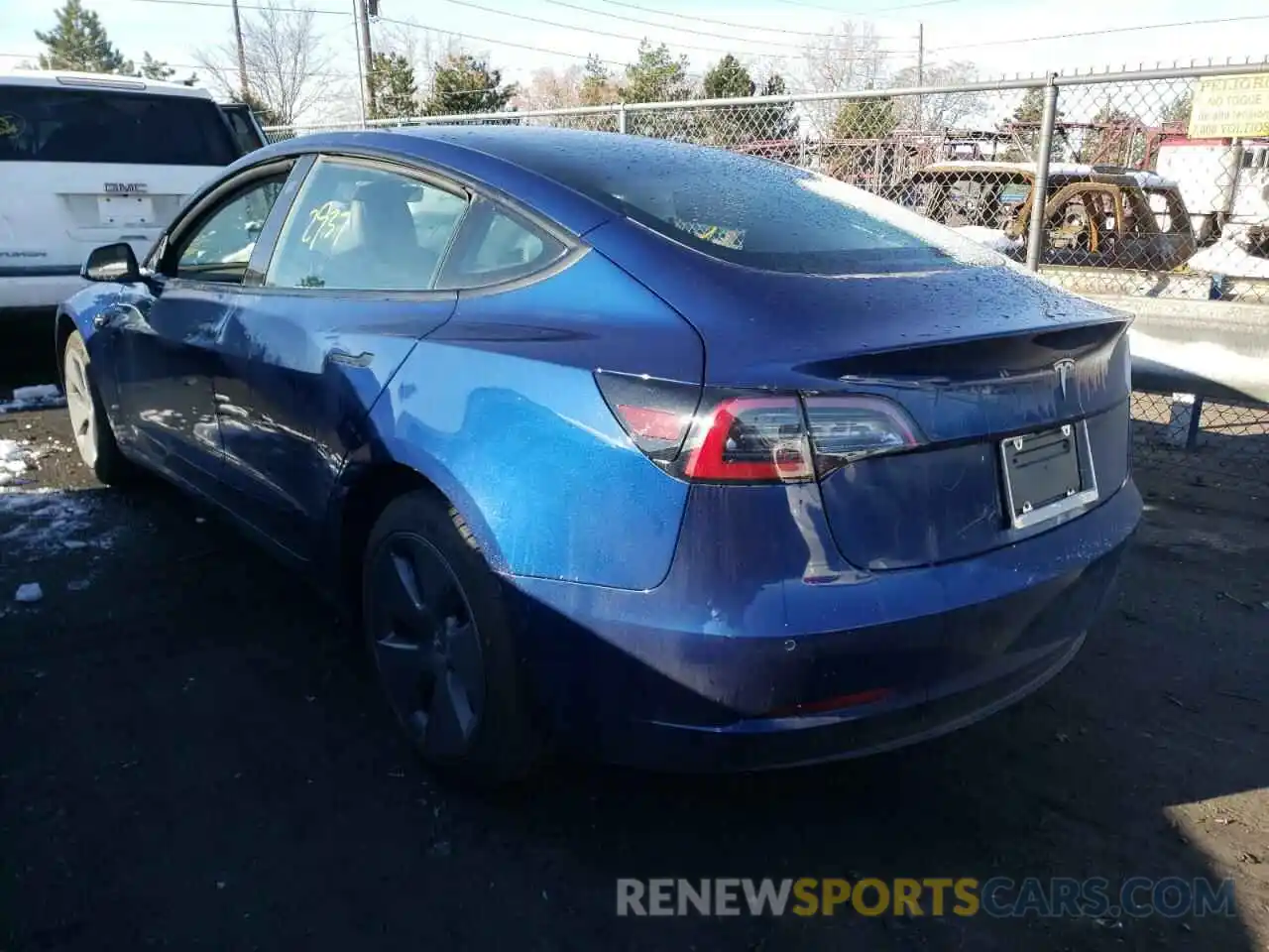 3 Photograph of a damaged car 5YJ3E1EA3MF046581 TESLA MODEL 3 2021