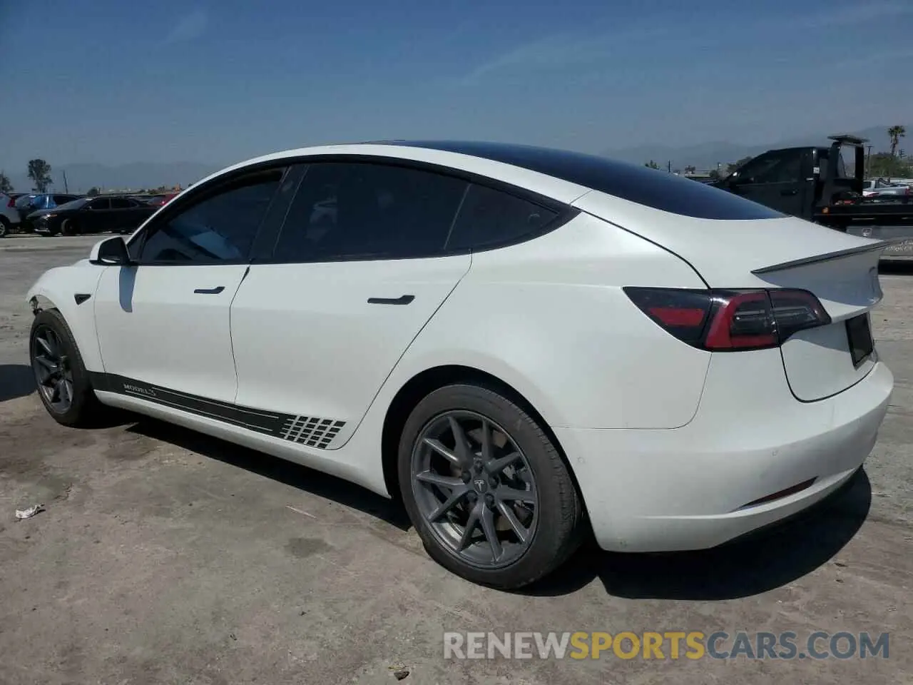 2 Photograph of a damaged car 5YJ3E1EA3MF052137 TESLA MODEL 3 2021