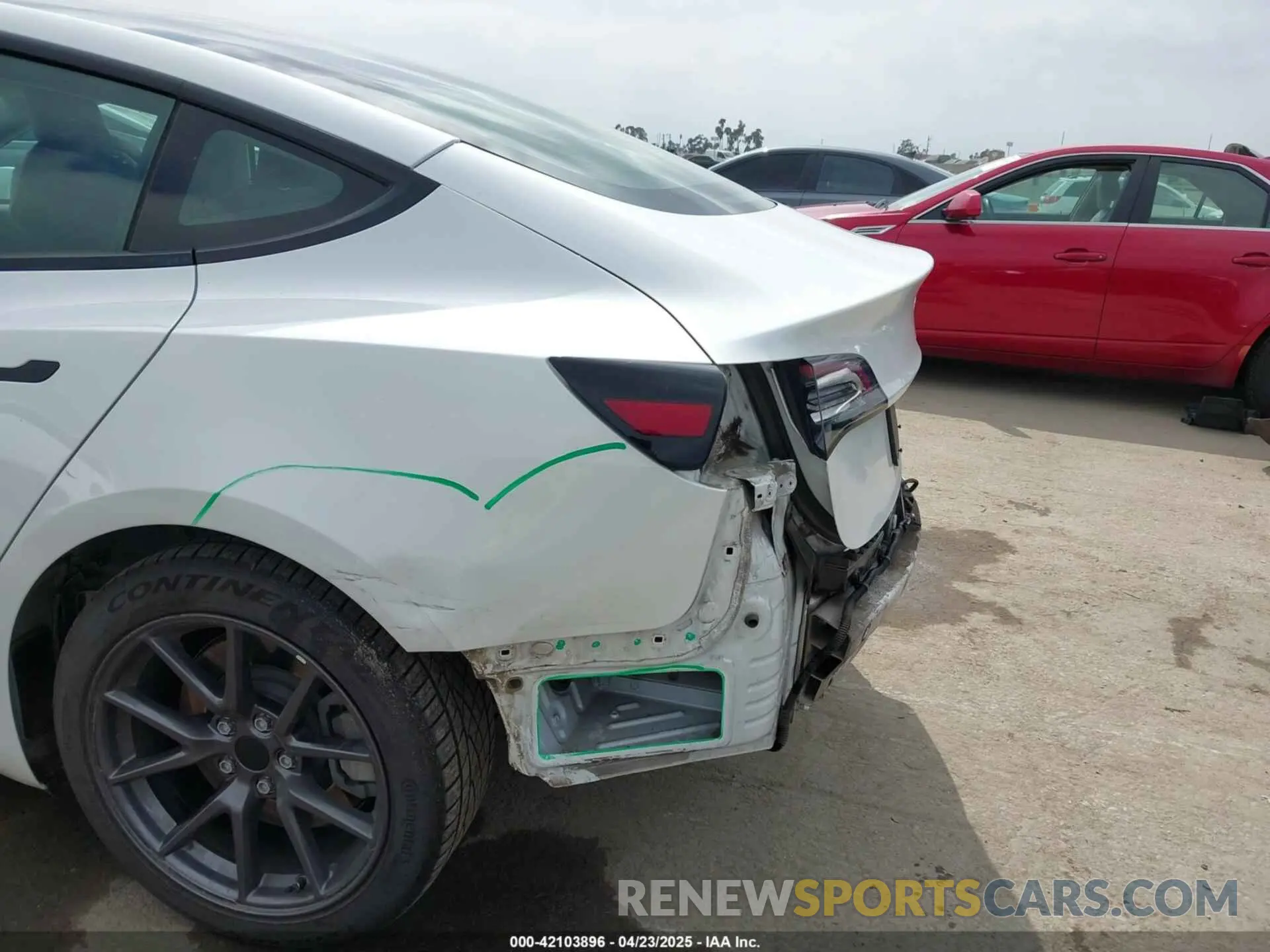 6 Photograph of a damaged car 5YJ3E1EA3MF054115 TESLA MODEL 3 2021