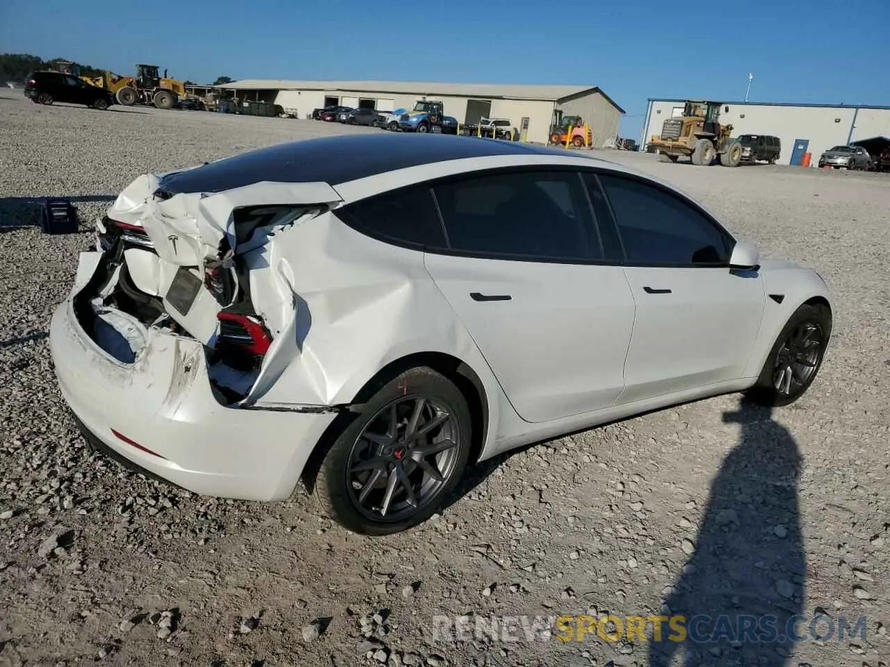 3 Photograph of a damaged car 5YJ3E1EA3MF058679 TESLA MODEL 3 2021