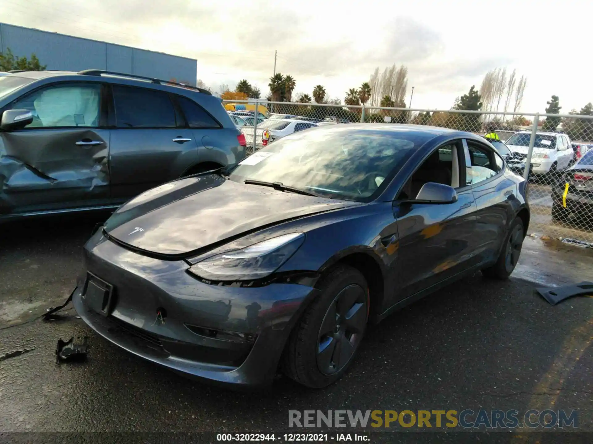 2 Photograph of a damaged car 5YJ3E1EA3MF070363 TESLA MODEL 3 2021