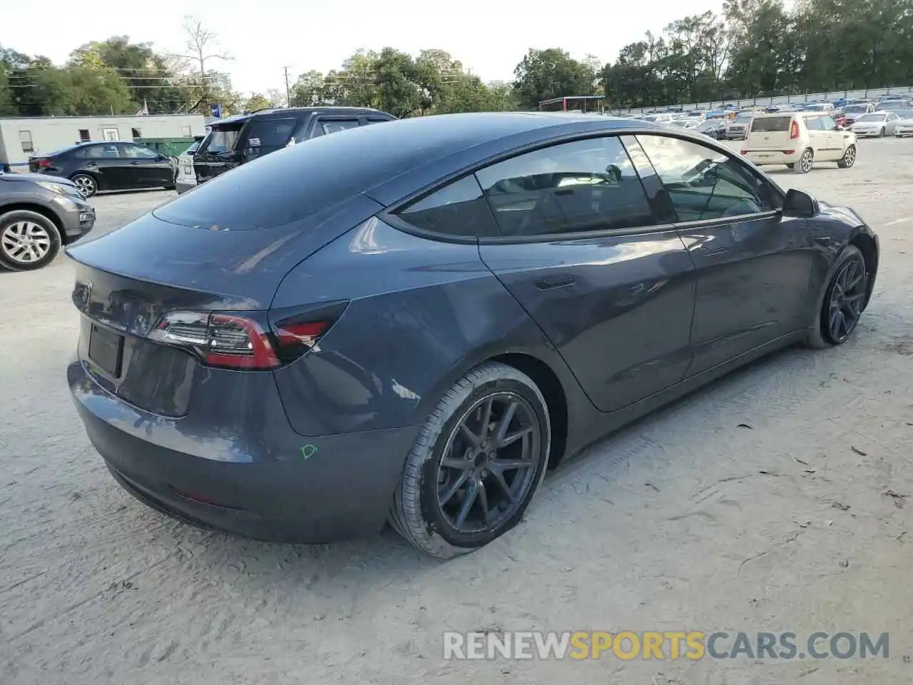 3 Photograph of a damaged car 5YJ3E1EA3MF070413 TESLA MODEL 3 2021