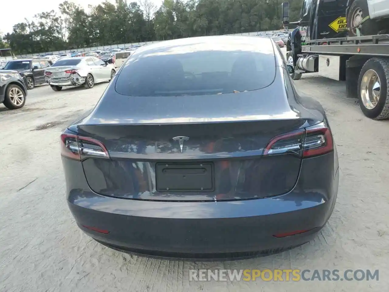 6 Photograph of a damaged car 5YJ3E1EA3MF070413 TESLA MODEL 3 2021