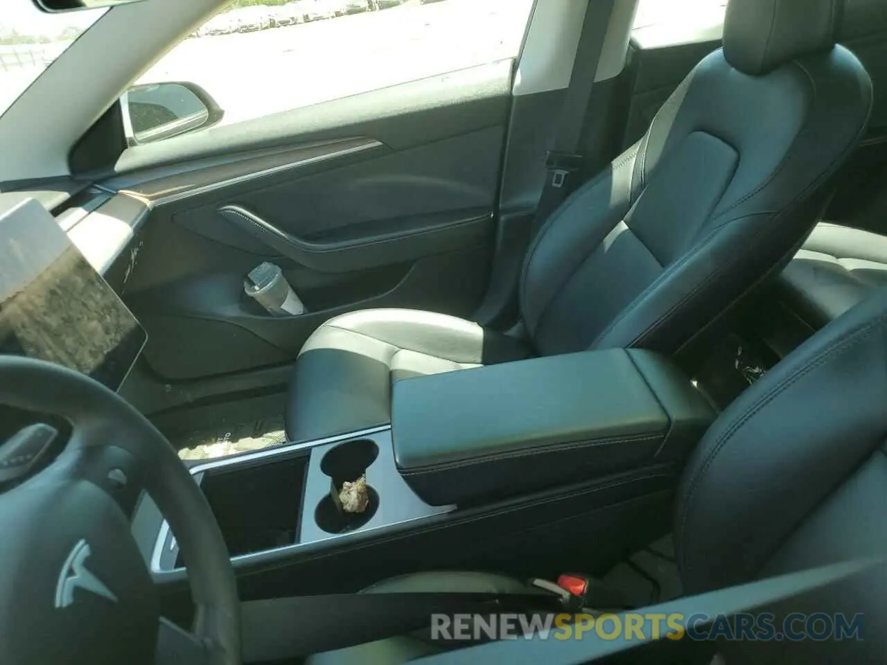 8 Photograph of a damaged car 5YJ3E1EA3MF074879 TESLA MODEL 3 2021