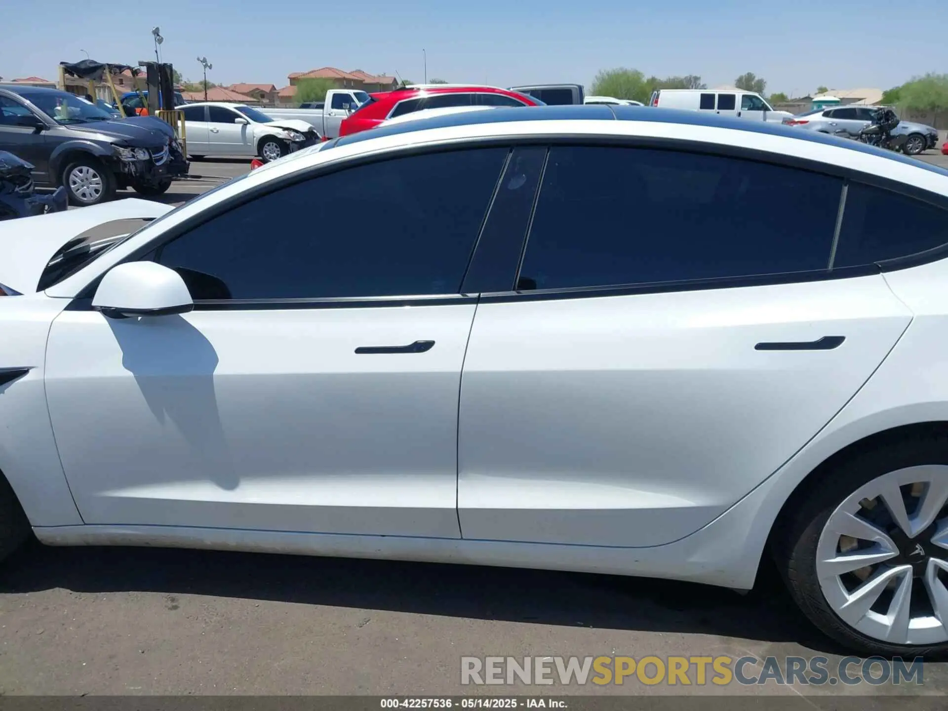 12 Photograph of a damaged car 5YJ3E1EA3MF075594 TESLA MODEL 3 2021