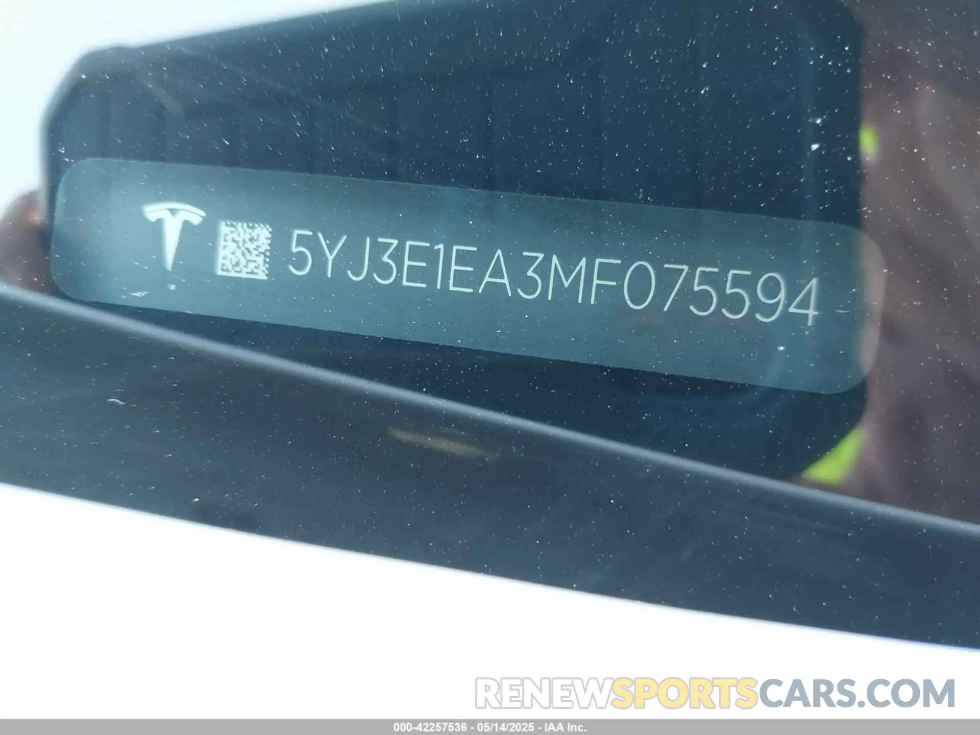 9 Photograph of a damaged car 5YJ3E1EA3MF075594 TESLA MODEL 3 2021