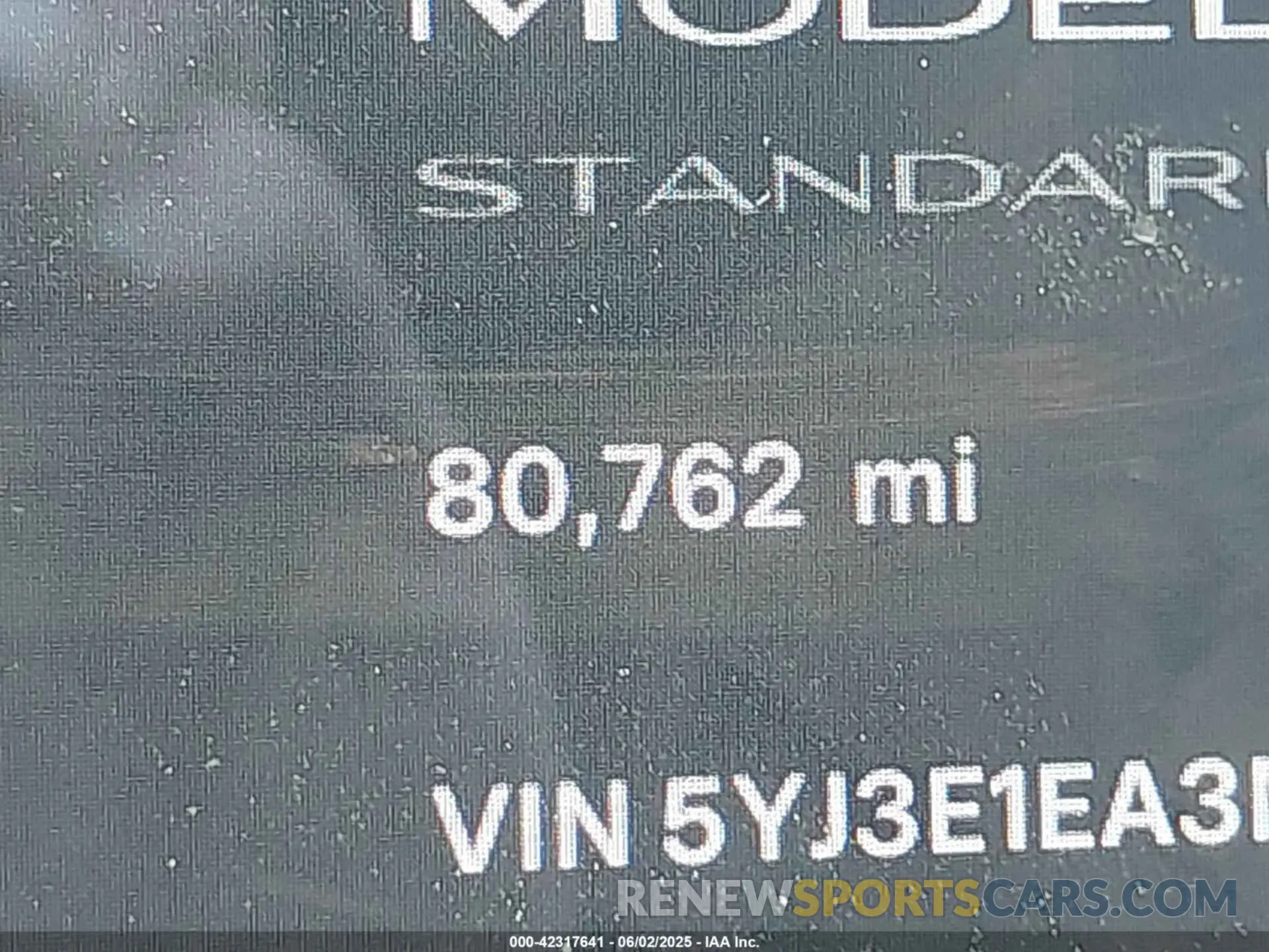 16 Photograph of a damaged car 5YJ3E1EA3MF086885 TESLA MODEL 3 2021