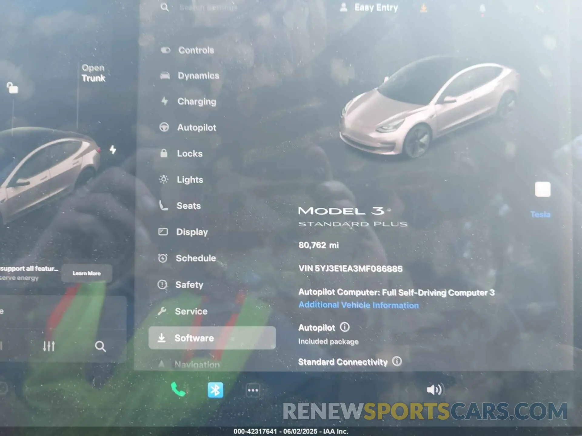 18 Photograph of a damaged car 5YJ3E1EA3MF086885 TESLA MODEL 3 2021
