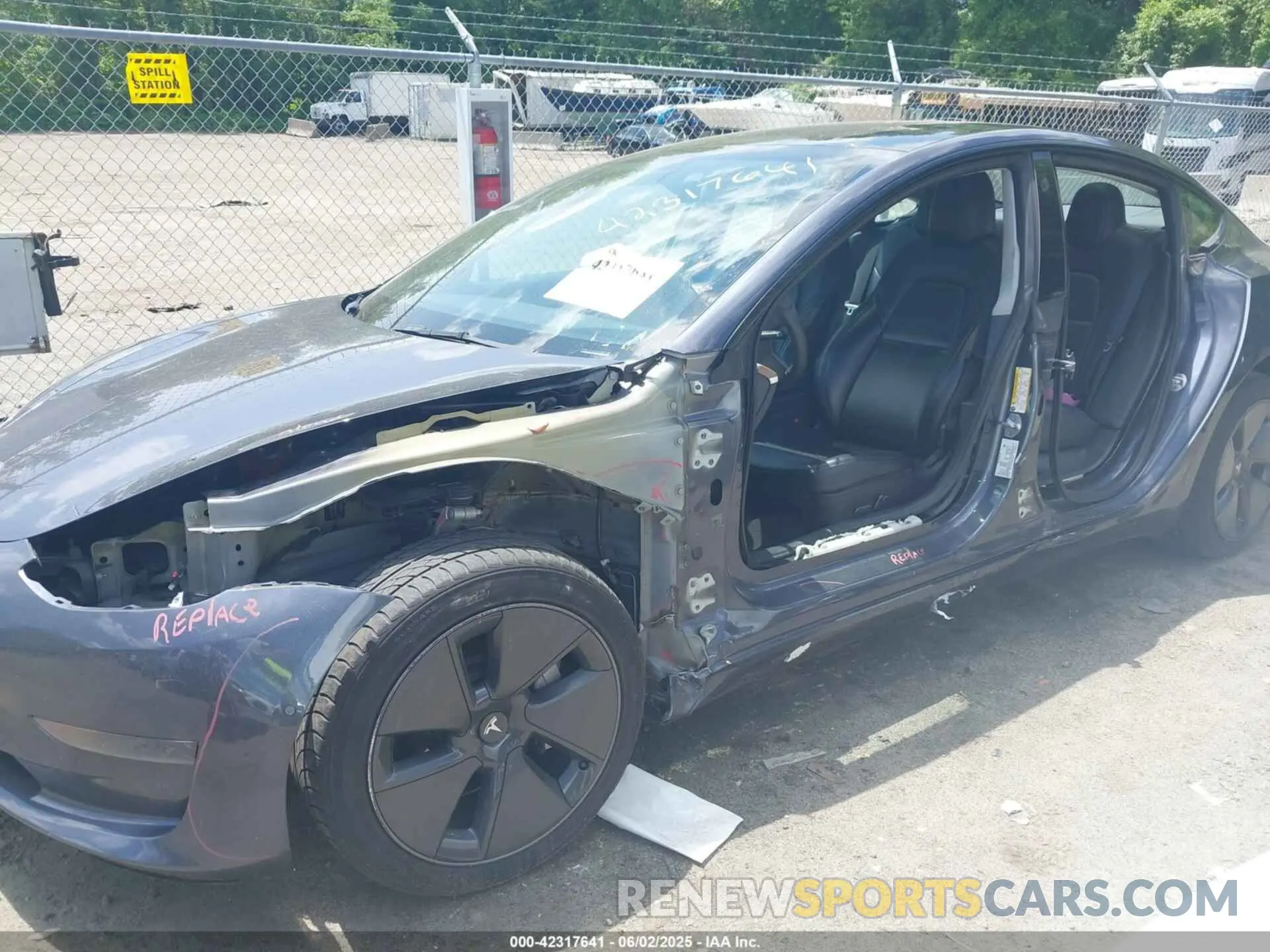 6 Photograph of a damaged car 5YJ3E1EA3MF086885 TESLA MODEL 3 2021