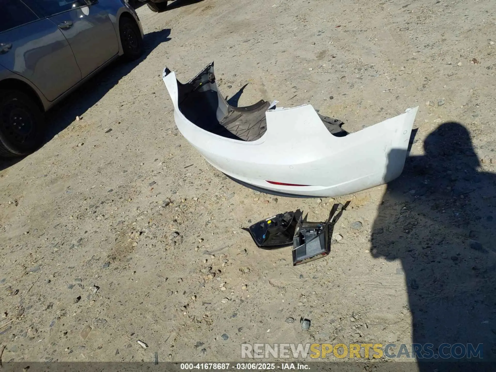 12 Photograph of a damaged car 5YJ3E1EA3MF088667 TESLA MODEL 3 2021