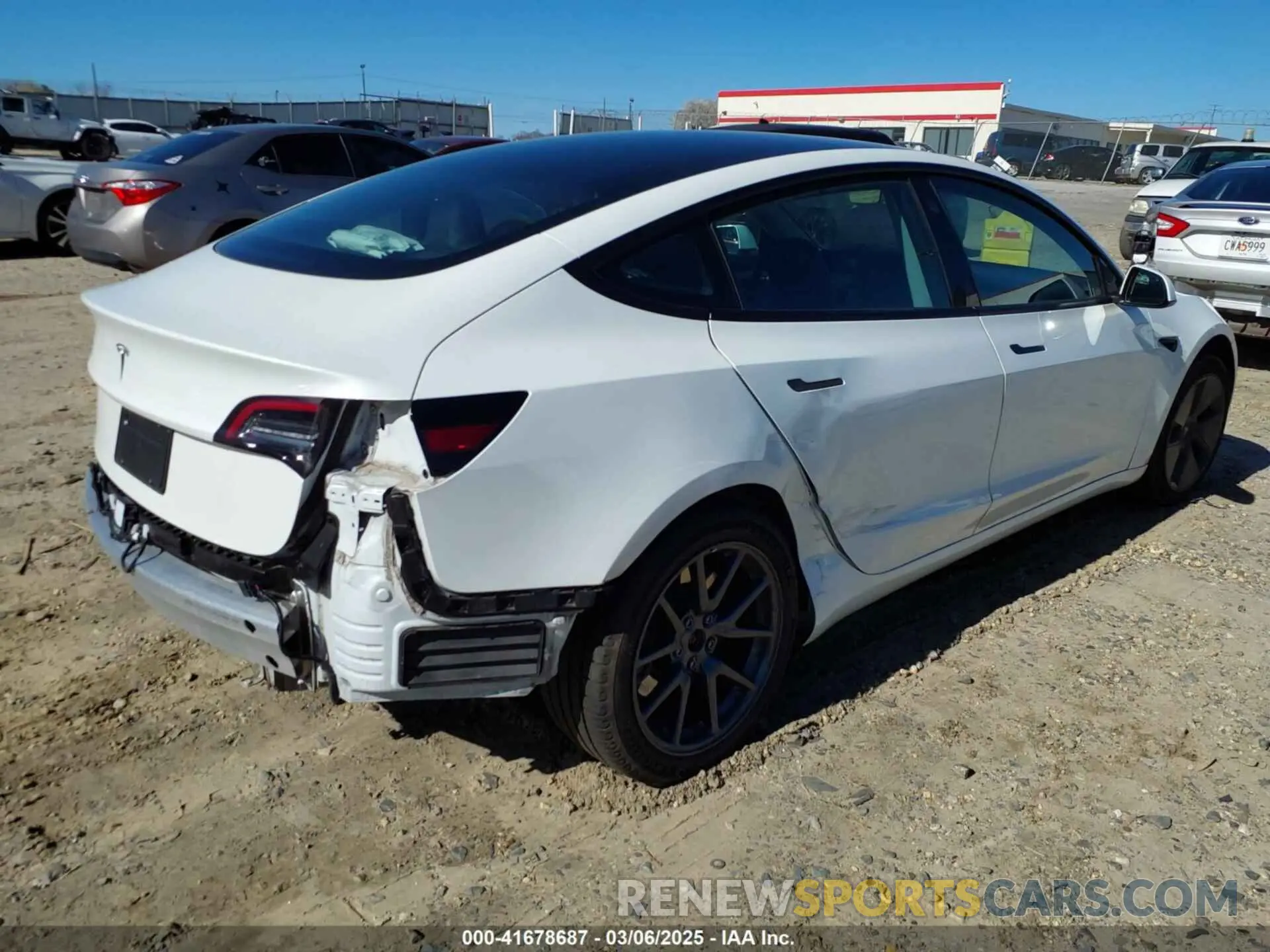 4 Photograph of a damaged car 5YJ3E1EA3MF088667 TESLA MODEL 3 2021
