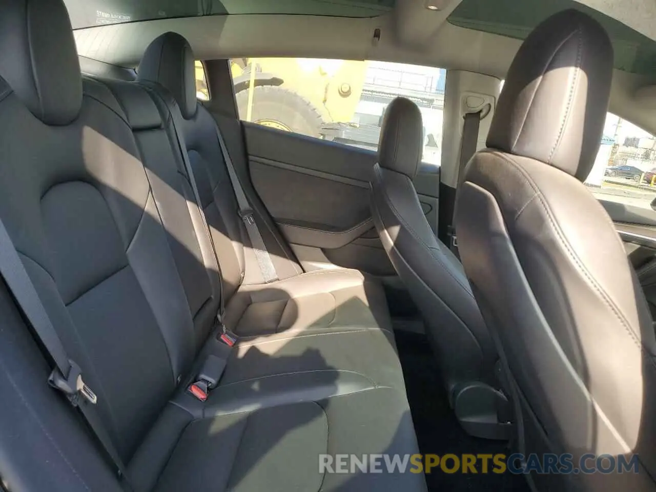 10 Photograph of a damaged car 5YJ3E1EA3MF090466 TESLA MODEL 3 2021