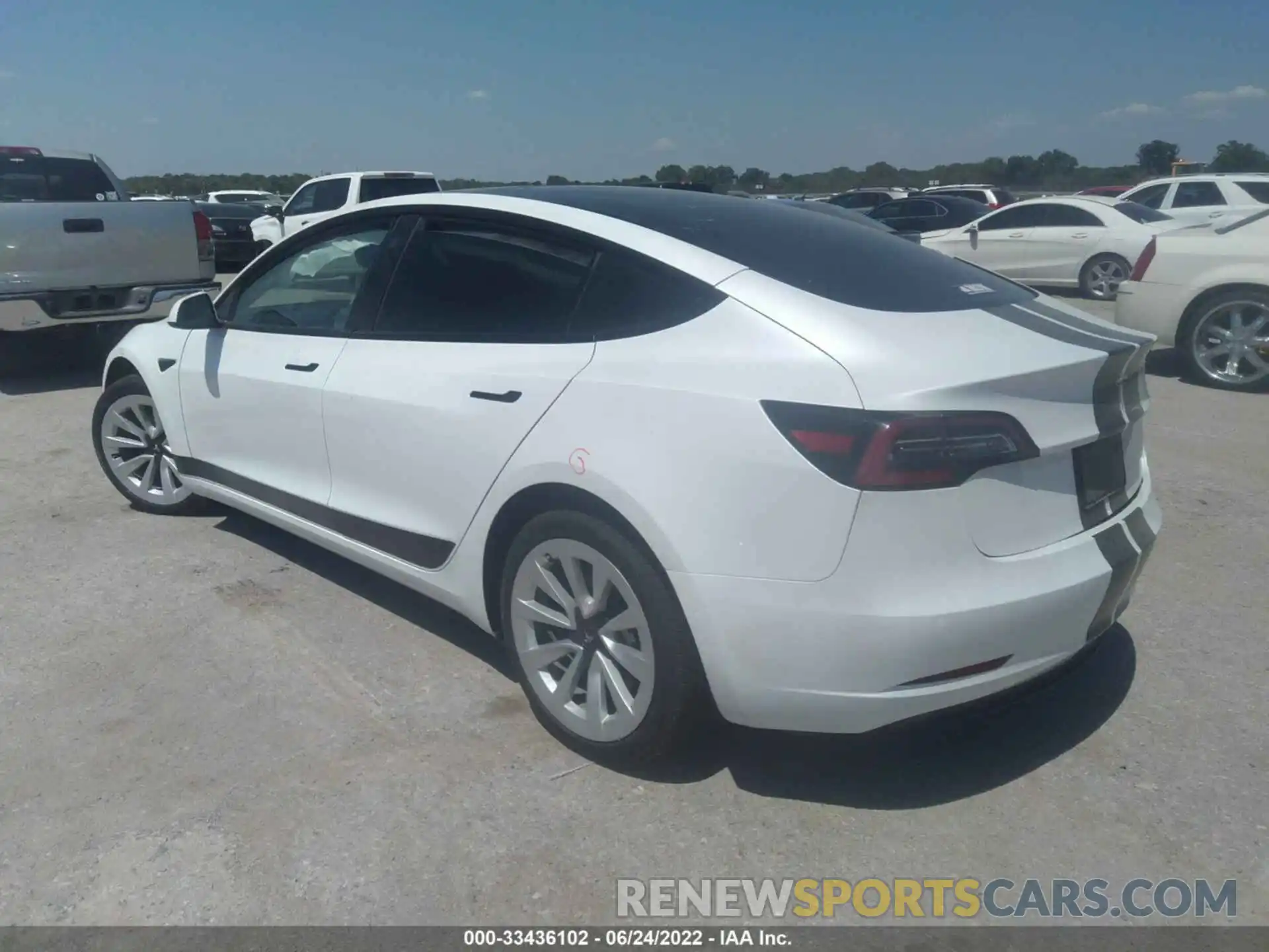 3 Photograph of a damaged car 5YJ3E1EA3MF097885 TESLA MODEL 3 2021