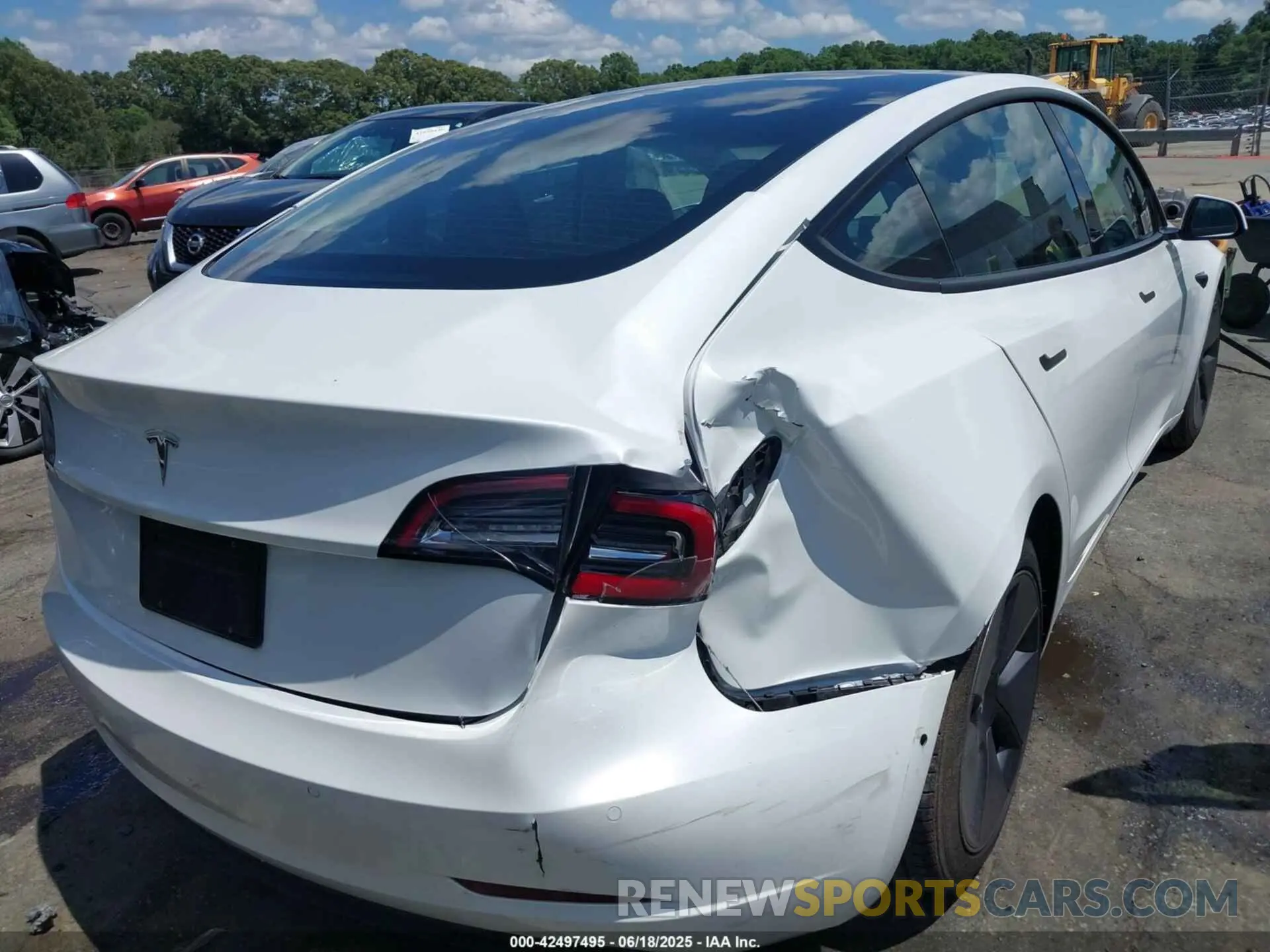 6 Photograph of a damaged car 5YJ3E1EA3MF852100 TESLA MODEL 3 2021