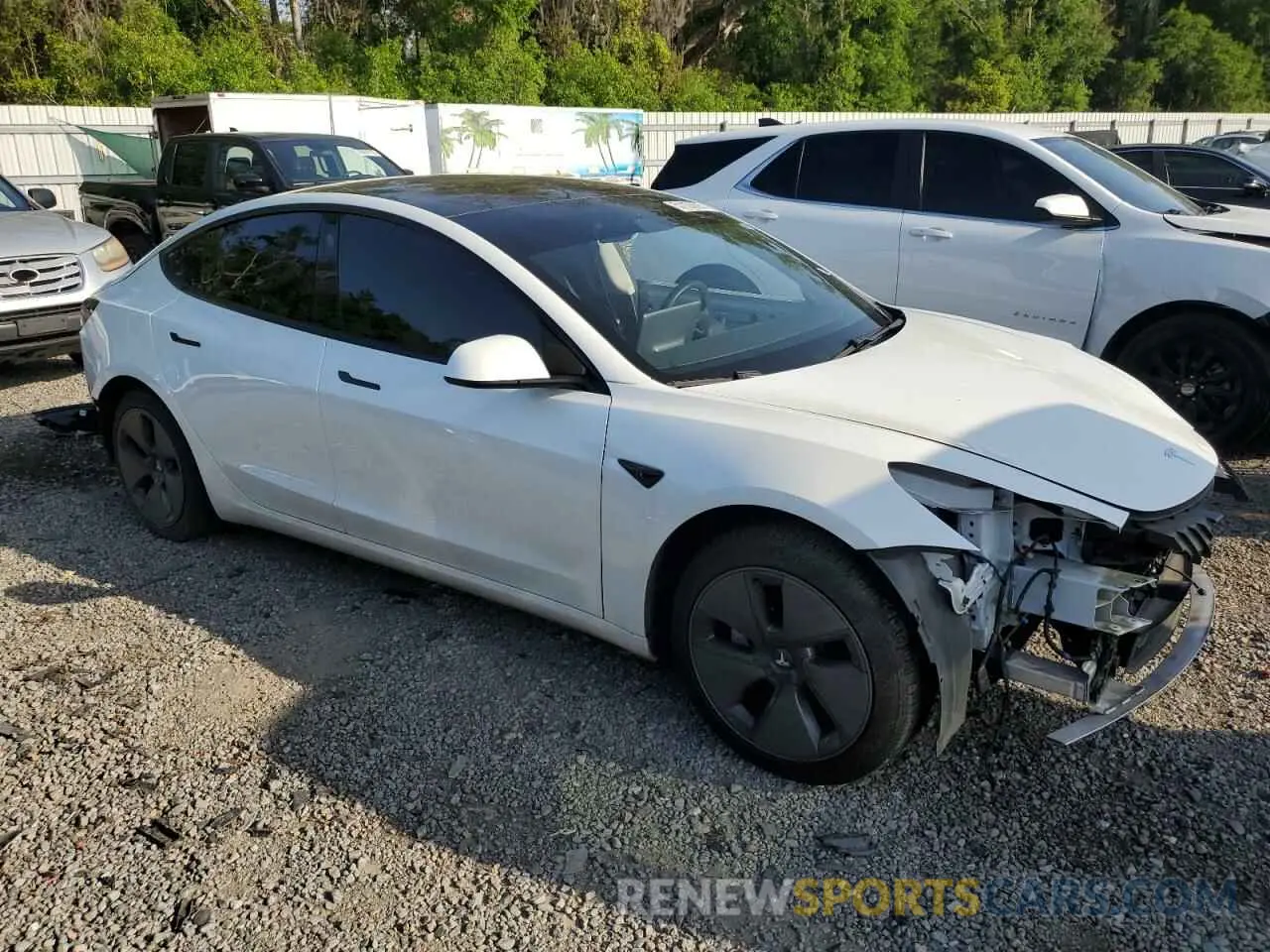 4 Photograph of a damaged car 5YJ3E1EA3MF855031 TESLA MODEL 3 2021
