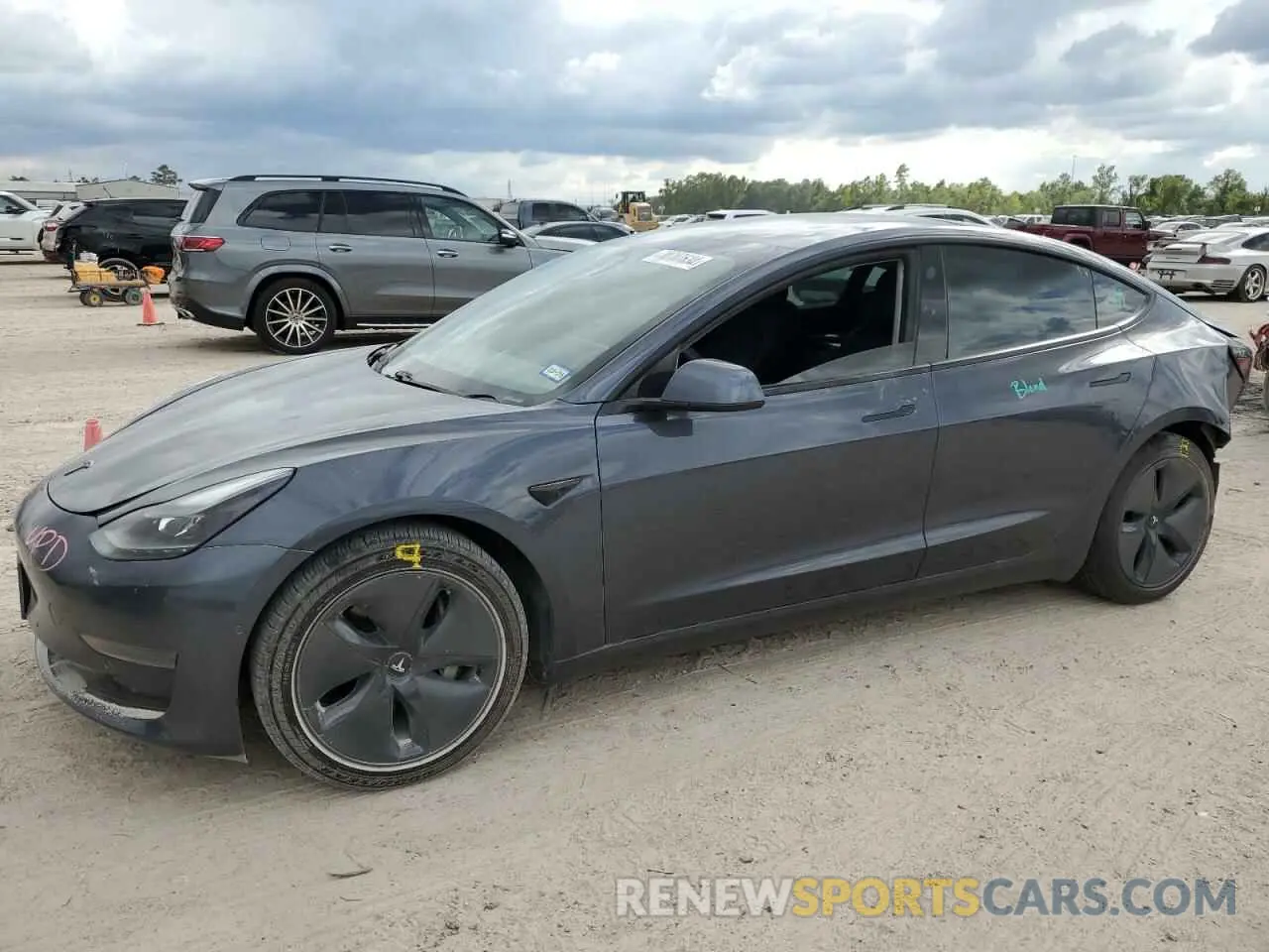 1 Photograph of a damaged car 5YJ3E1EA3MF866871 TESLA MODEL 3 2021
