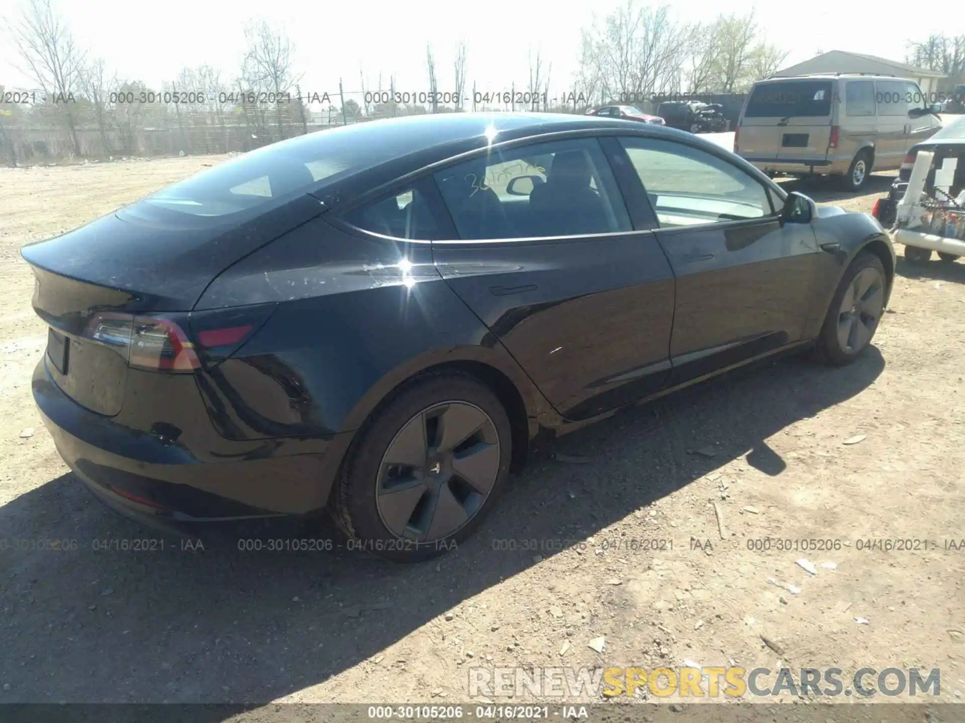 4 Photograph of a damaged car 5YJ3E1EA3MF867146 TESLA MODEL 3 2021