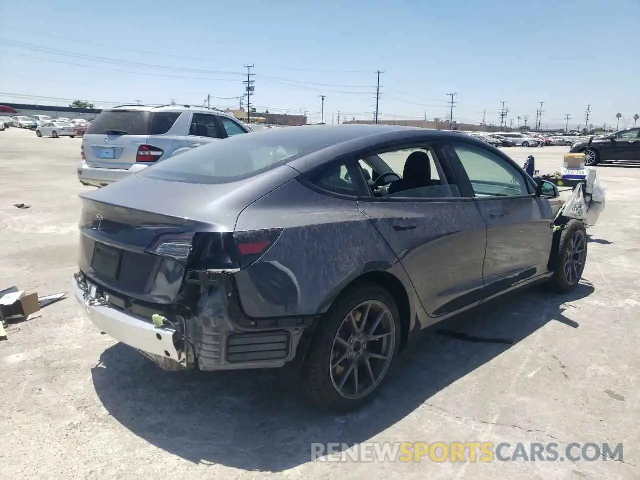 4 Photograph of a damaged car 5YJ3E1EA3MF872914 TESLA MODEL 3 2021