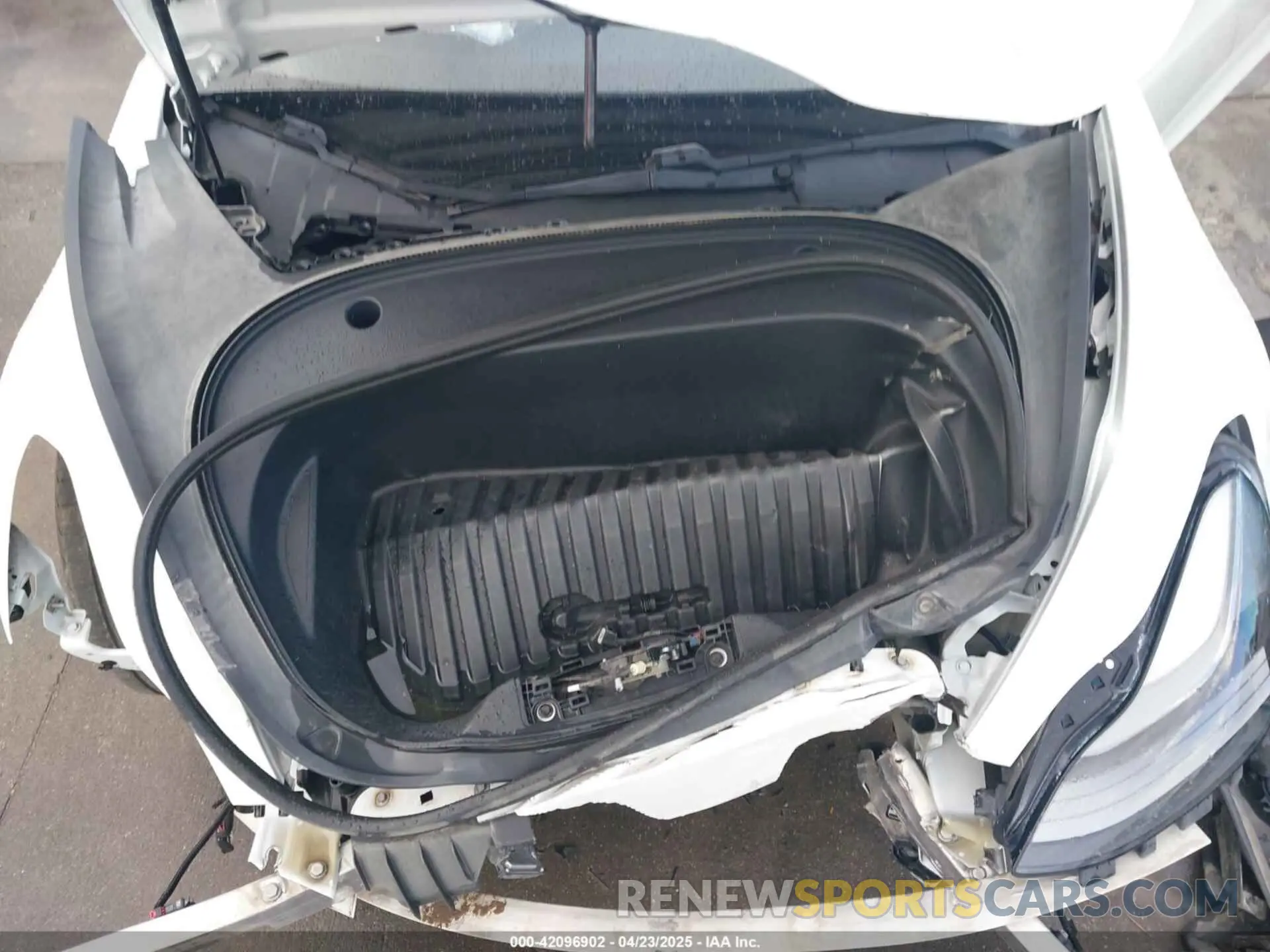 10 Photograph of a damaged car 5YJ3E1EA3MF874212 TESLA MODEL 3 2021