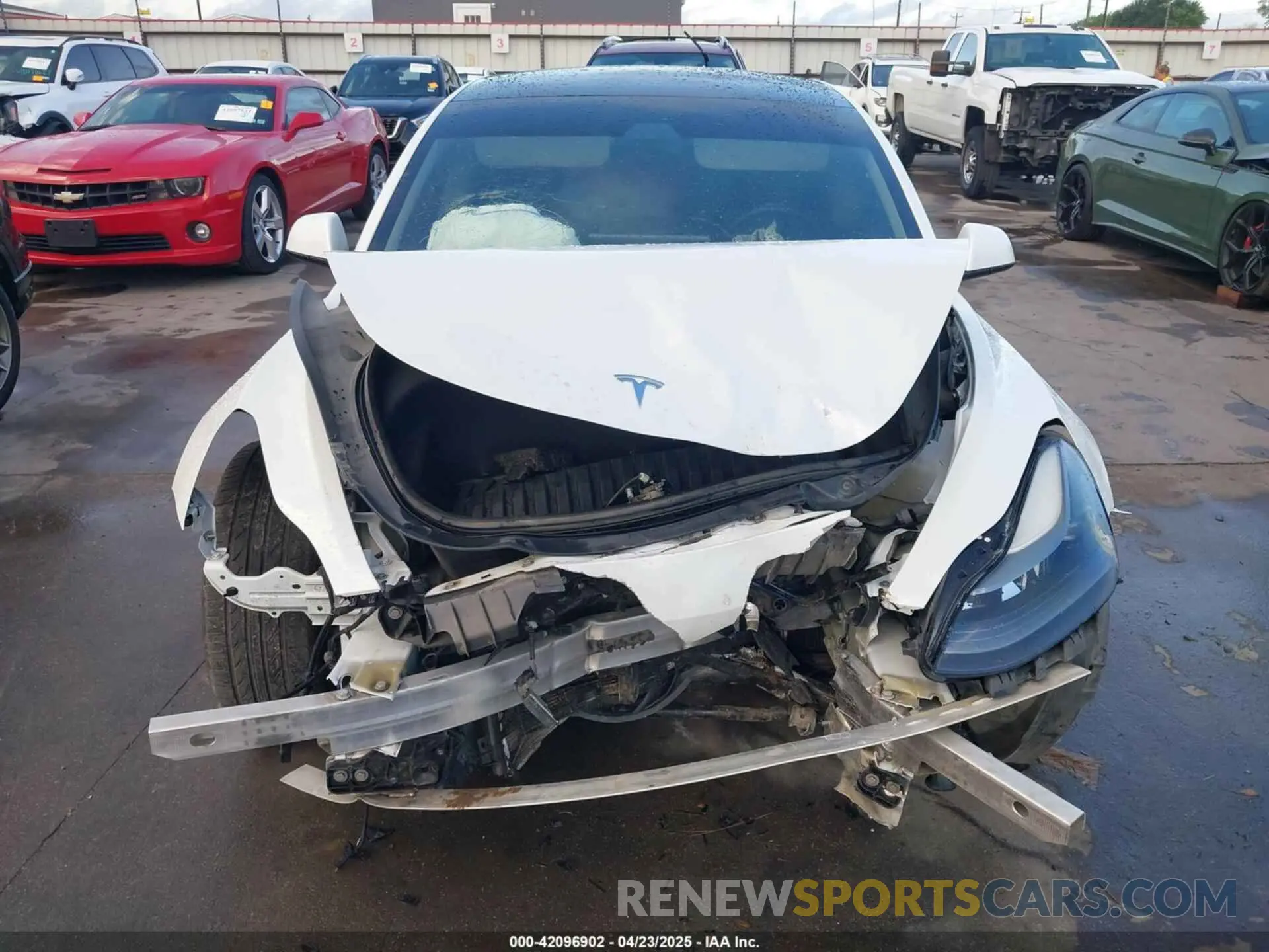 12 Photograph of a damaged car 5YJ3E1EA3MF874212 TESLA MODEL 3 2021