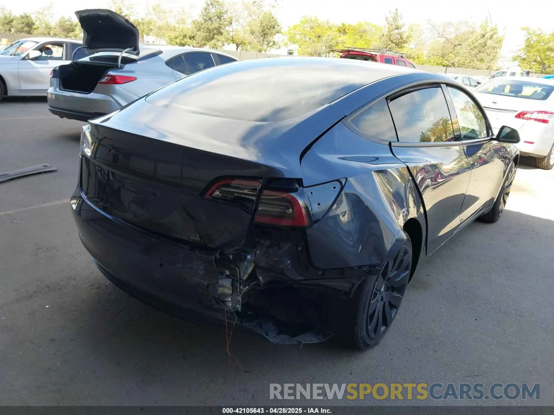 6 Photograph of a damaged car 5YJ3E1EA3MF877790 TESLA MODEL 3 2021