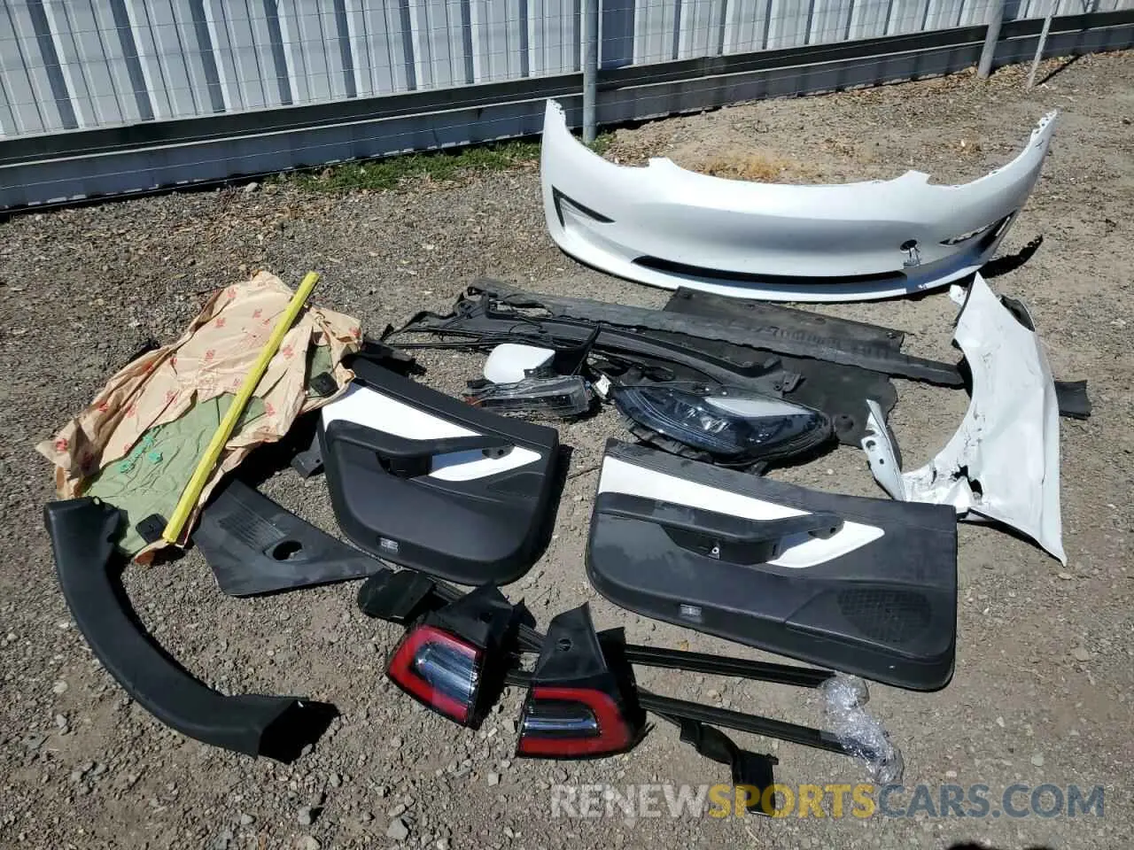 12 Photograph of a damaged car 5YJ3E1EA3MF877904 TESLA MODEL 3 2021