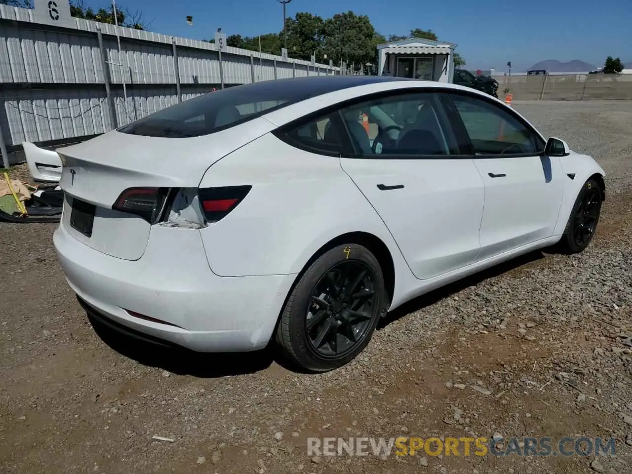 3 Photograph of a damaged car 5YJ3E1EA3MF877904 TESLA MODEL 3 2021