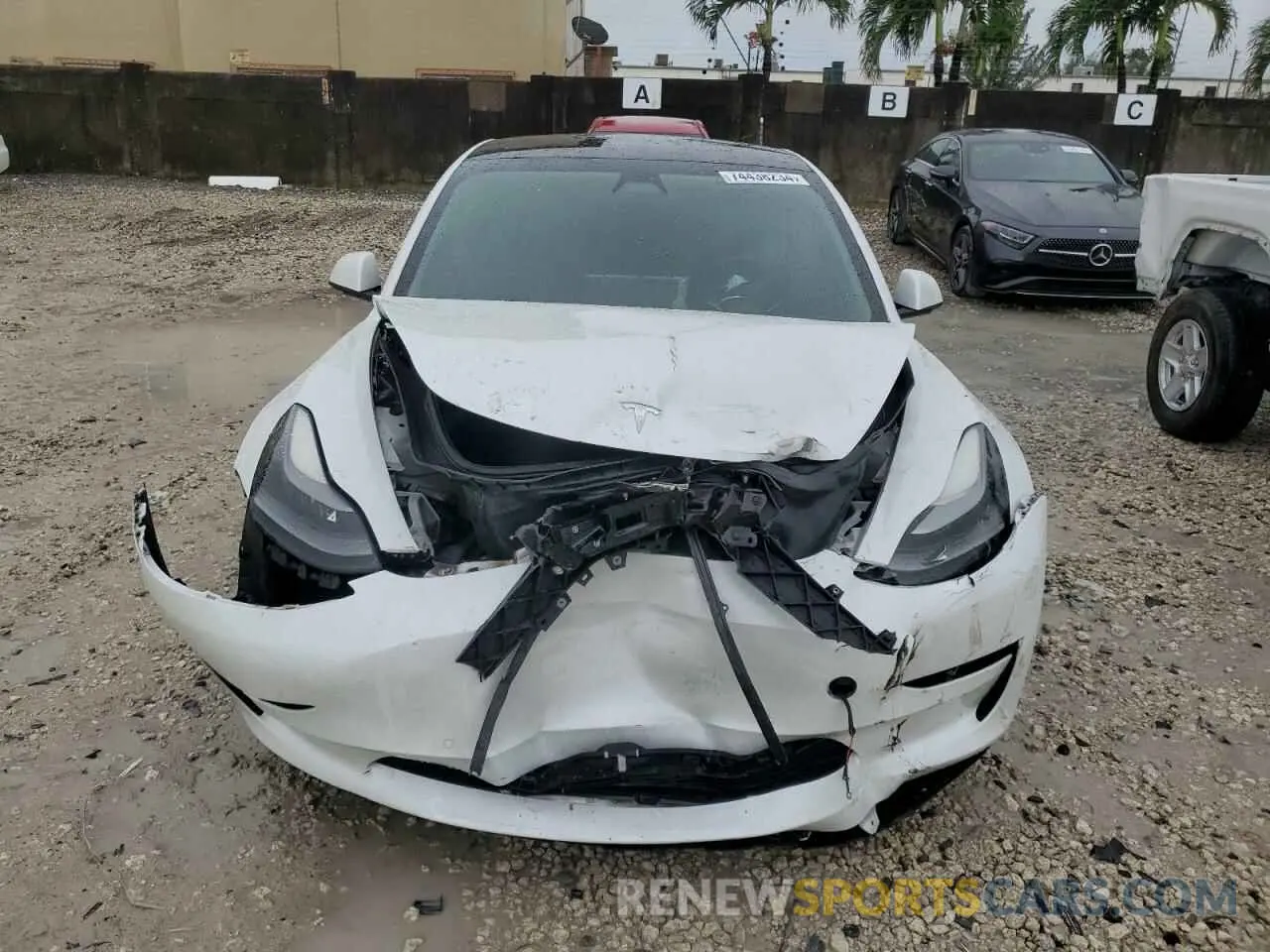 5 Photograph of a damaged car 5YJ3E1EA3MF907922 TESLA MODEL 3 2021