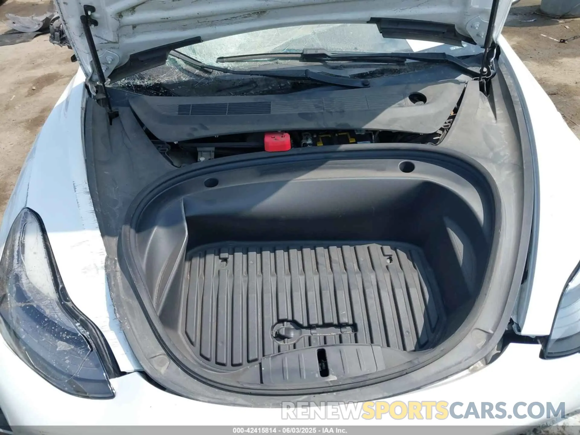 10 Photograph of a damaged car 5YJ3E1EA3MF921206 TESLA MODEL 3 2021