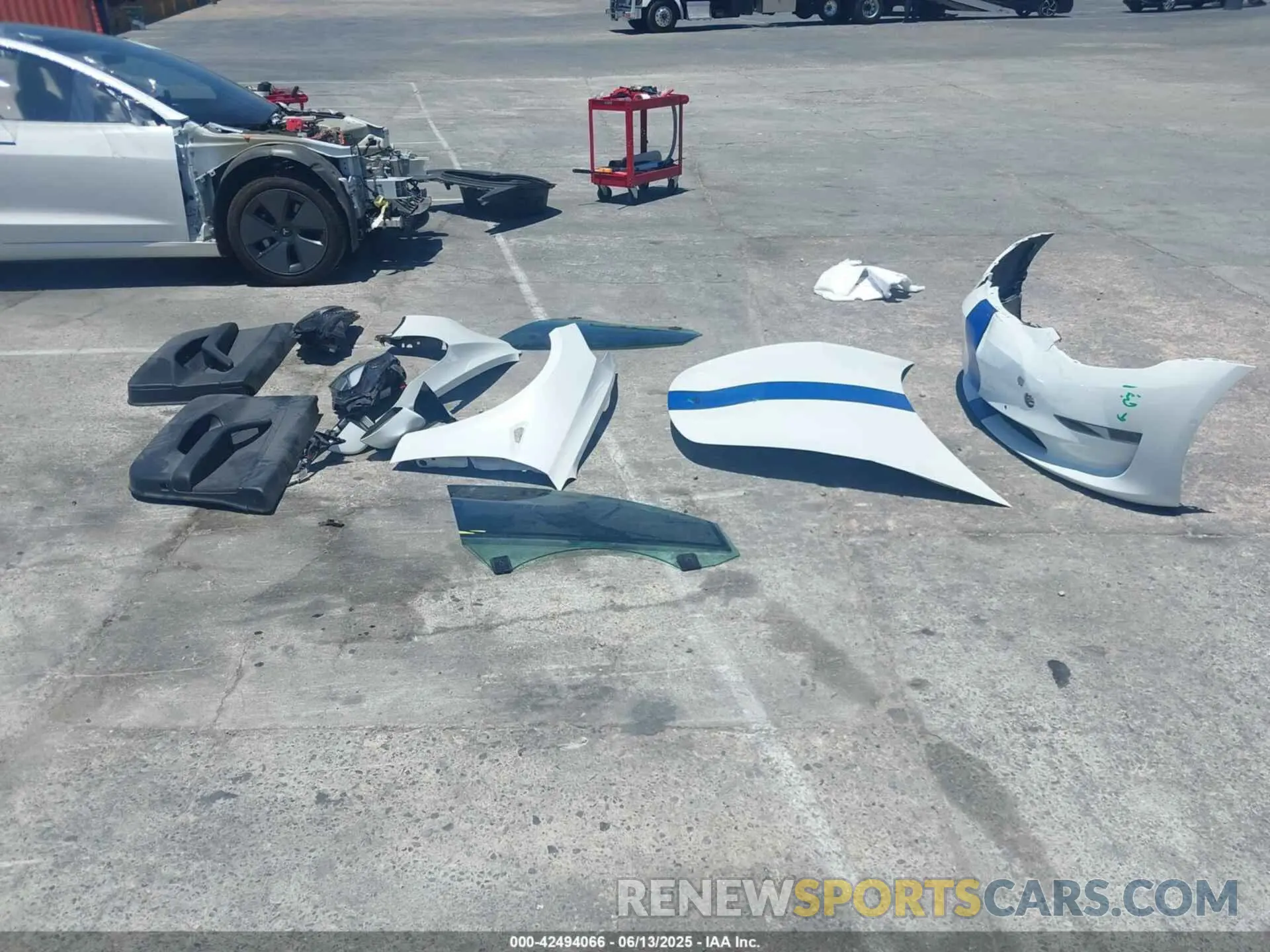 23 Photograph of a damaged car 5YJ3E1EA3MF923537 TESLA MODEL 3 2021