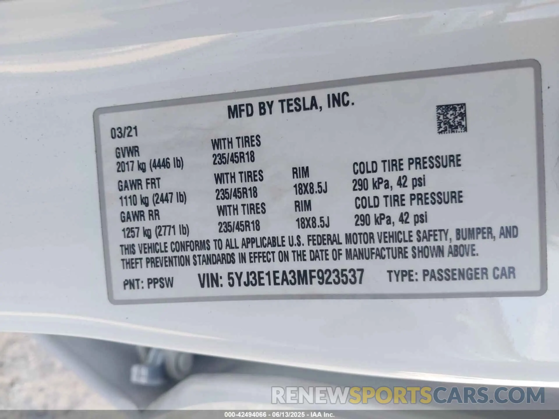 9 Photograph of a damaged car 5YJ3E1EA3MF923537 TESLA MODEL 3 2021