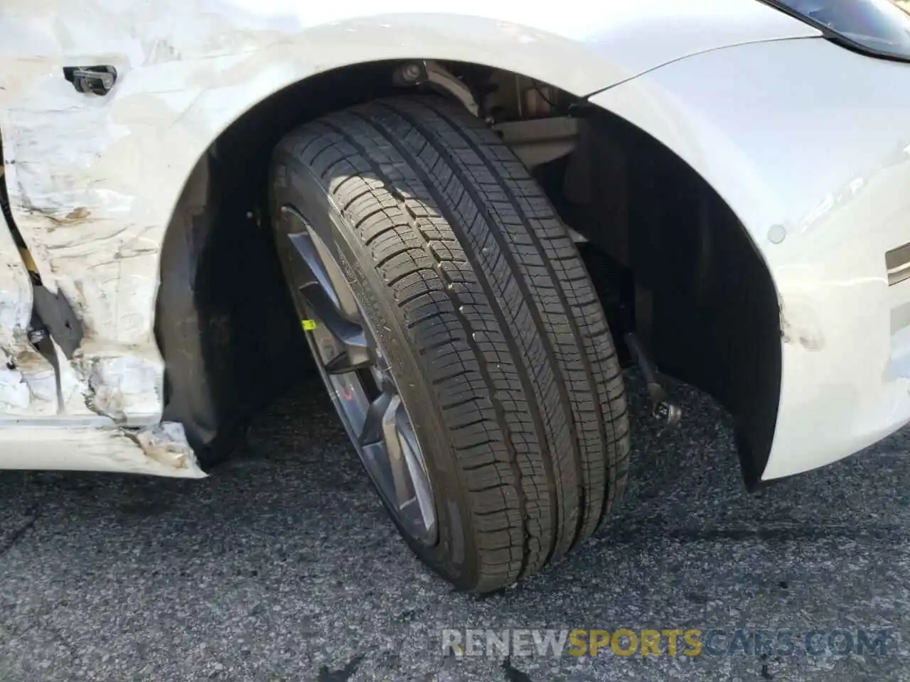 9 Photograph of a damaged car 5YJ3E1EA3MF939592 TESLA MODEL 3 2021