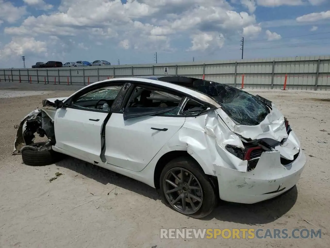 2 Photograph of a damaged car 5YJ3E1EA3MF976870 TESLA MODEL 3 2021