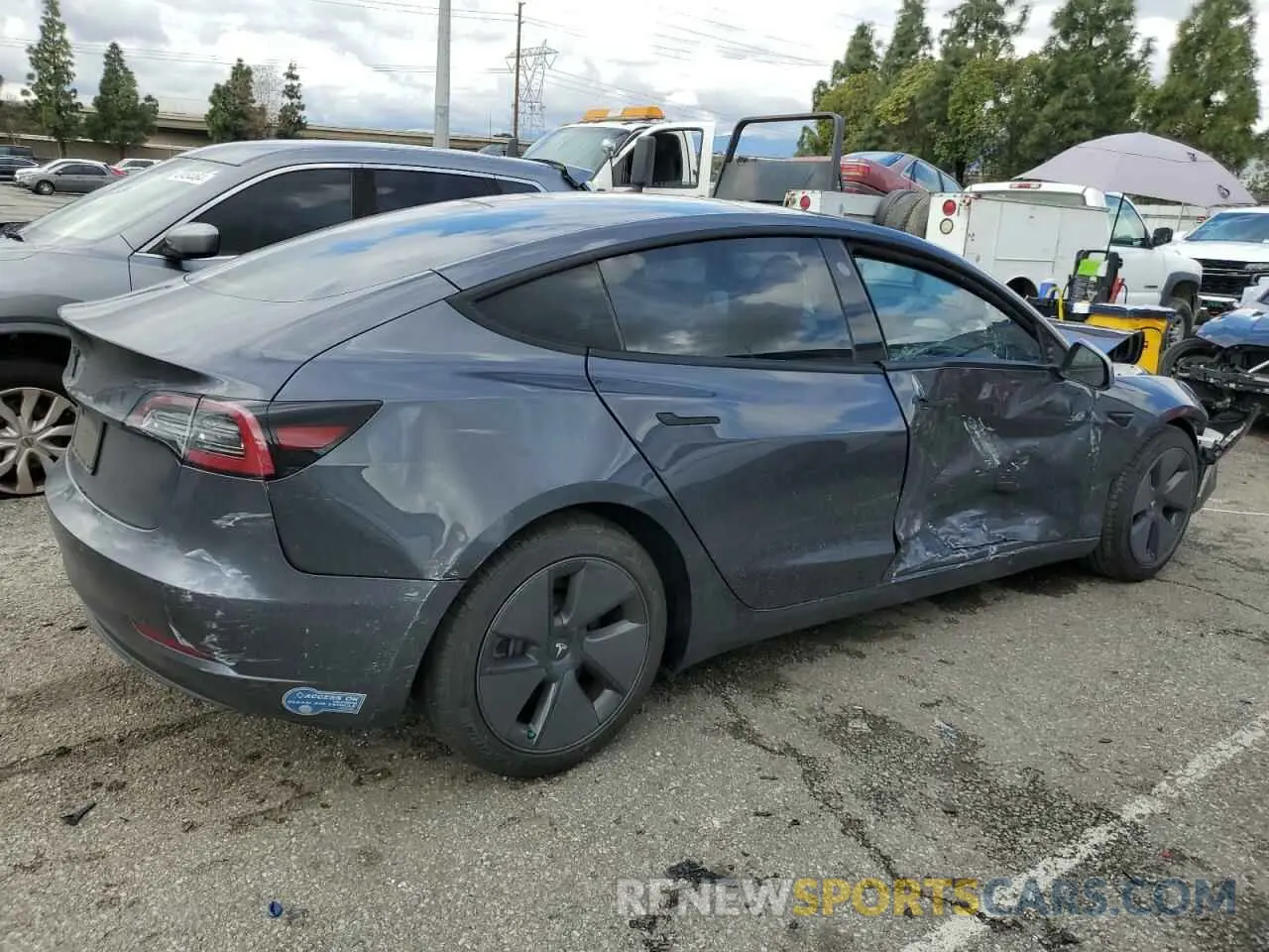 3 Photograph of a damaged car 5YJ3E1EA3MF982443 TESLA MODEL 3 2021