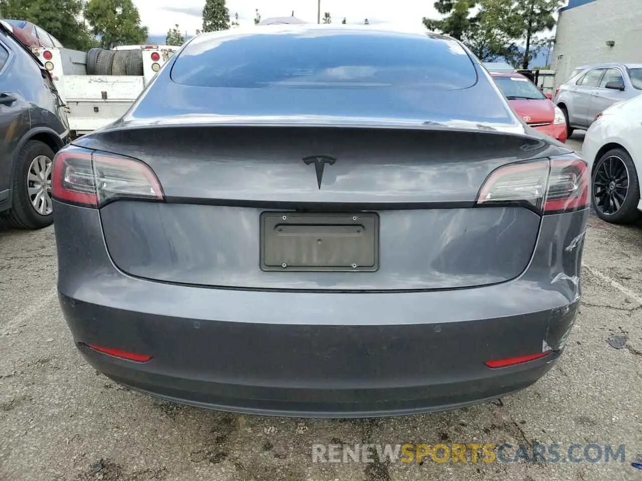 6 Photograph of a damaged car 5YJ3E1EA3MF982443 TESLA MODEL 3 2021