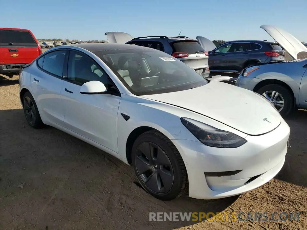 4 Photograph of a damaged car 5YJ3E1EA3MF991627 TESLA MODEL 3 2021