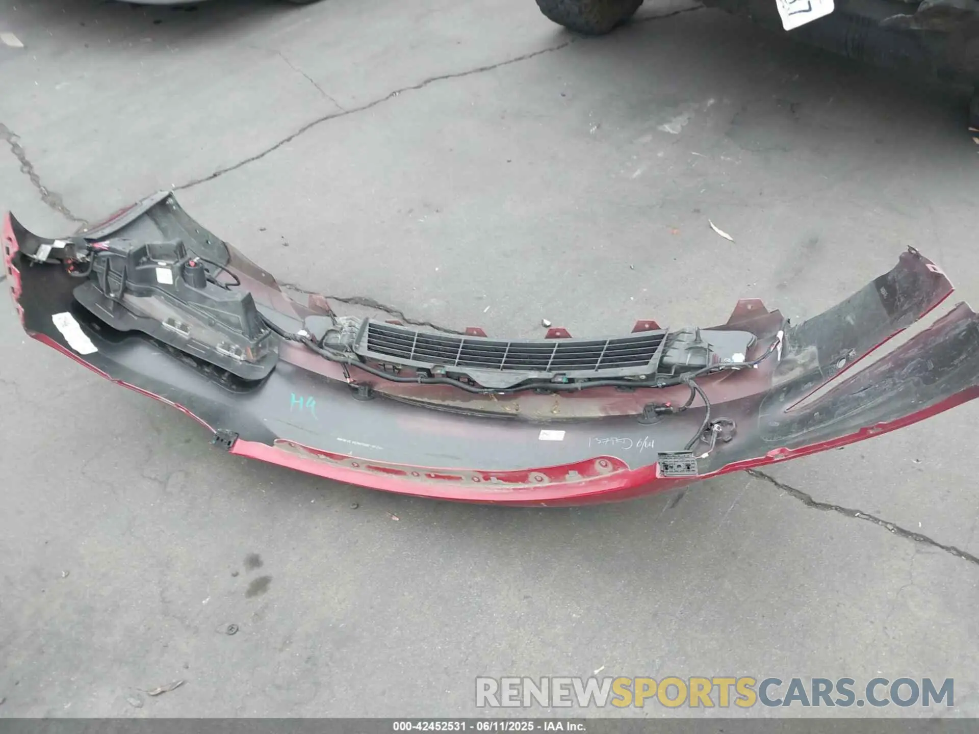 12 Photograph of a damaged car 5YJ3E1EA3MF994740 TESLA MODEL 3 2021