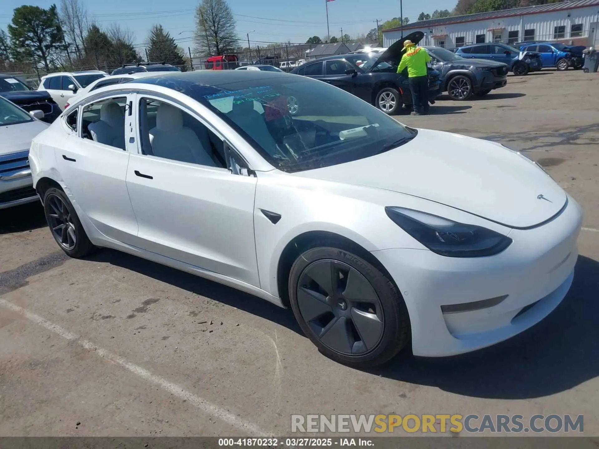1 Photograph of a damaged car 5YJ3E1EA3MF995063 TESLA MODEL 3 2021