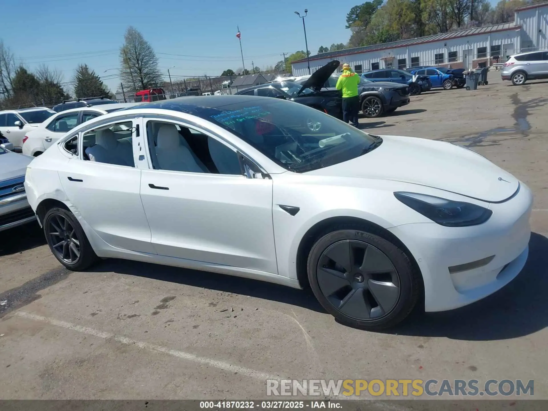 12 Photograph of a damaged car 5YJ3E1EA3MF995063 TESLA MODEL 3 2021