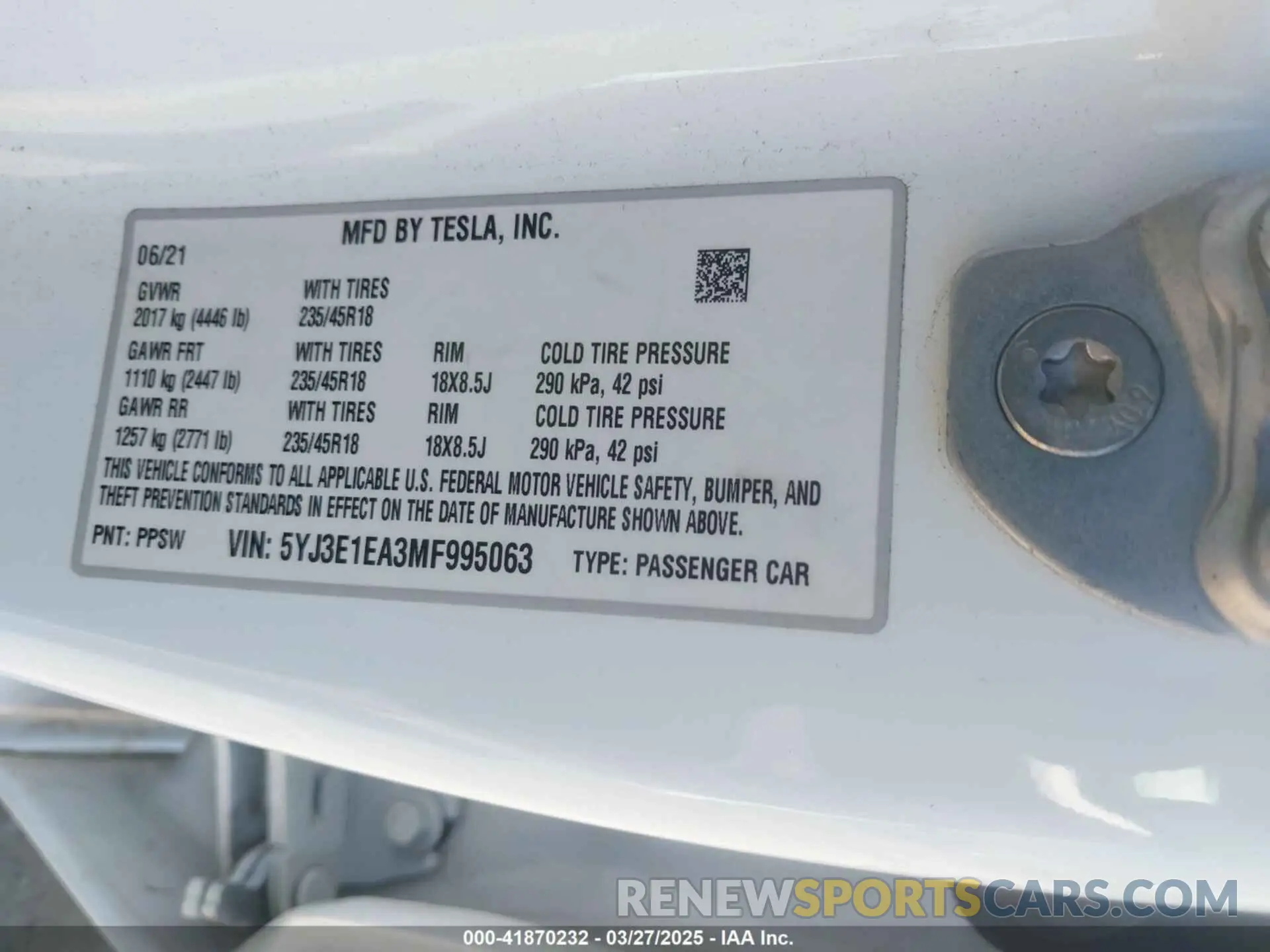9 Photograph of a damaged car 5YJ3E1EA3MF995063 TESLA MODEL 3 2021