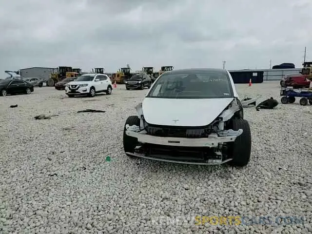 10 Photograph of a damaged car 5YJ3E1EA4MF031944 TESLA MODEL 3 2021